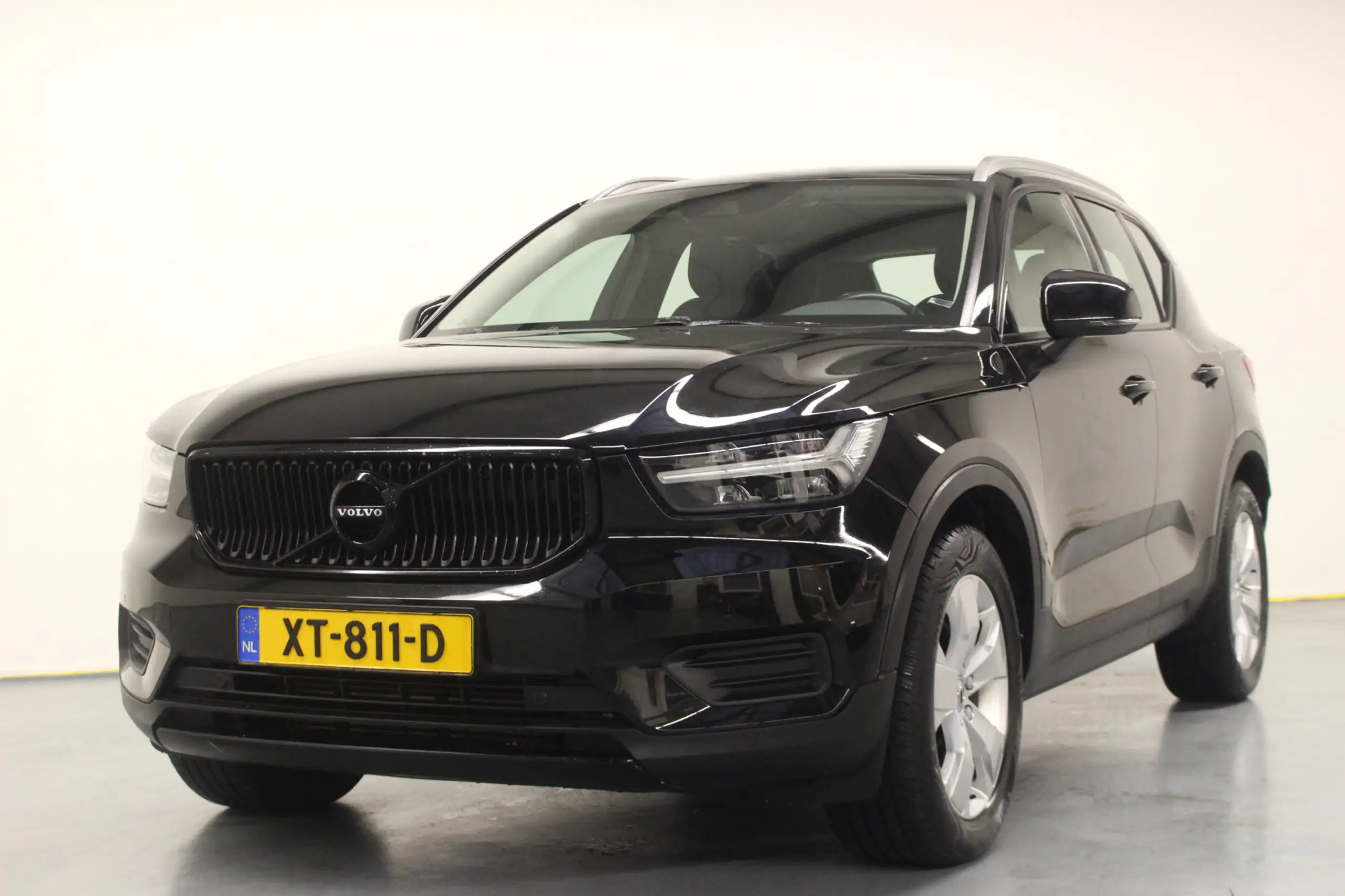 Volvo - XC40