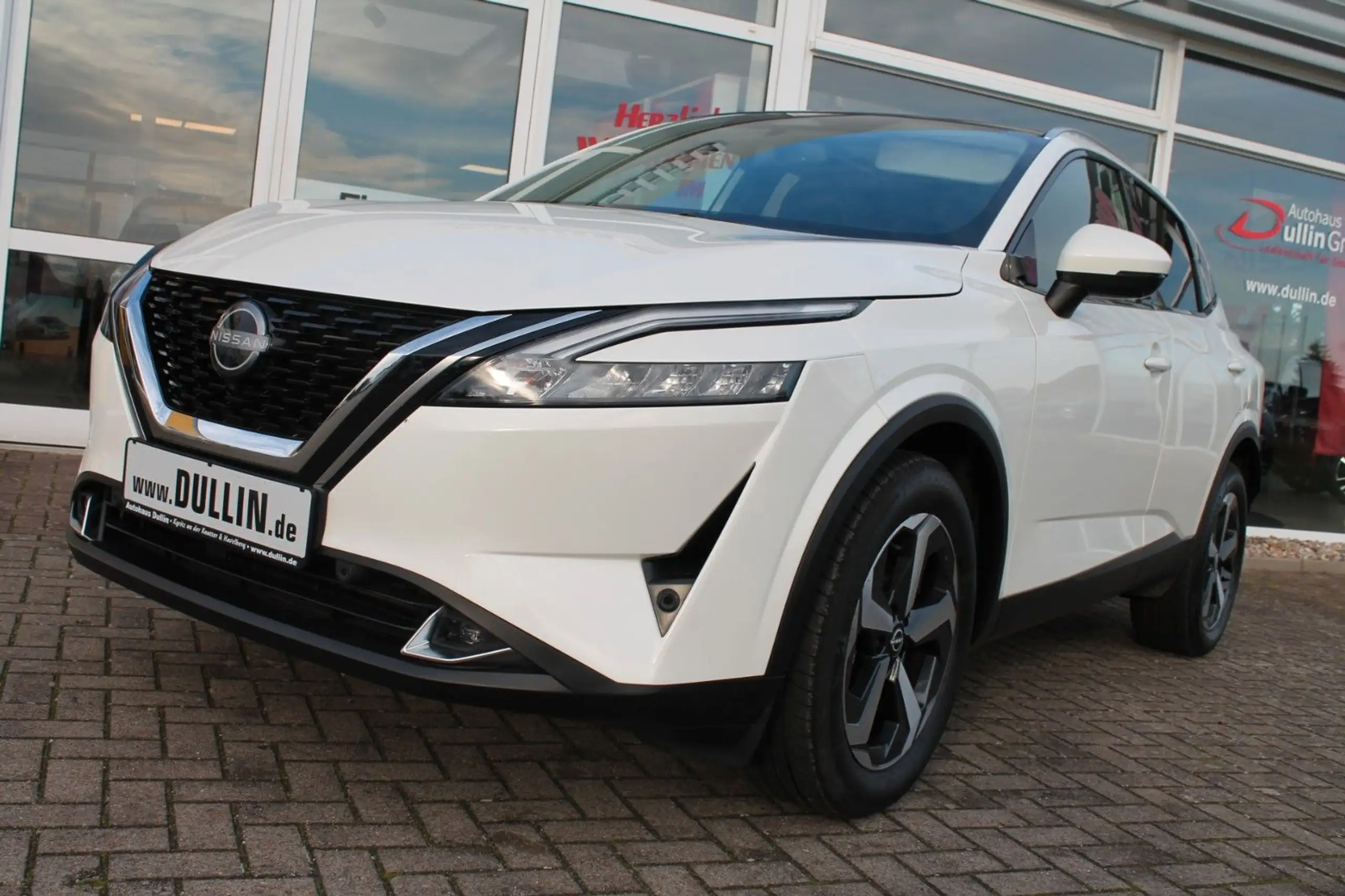 Nissan - Qashqai