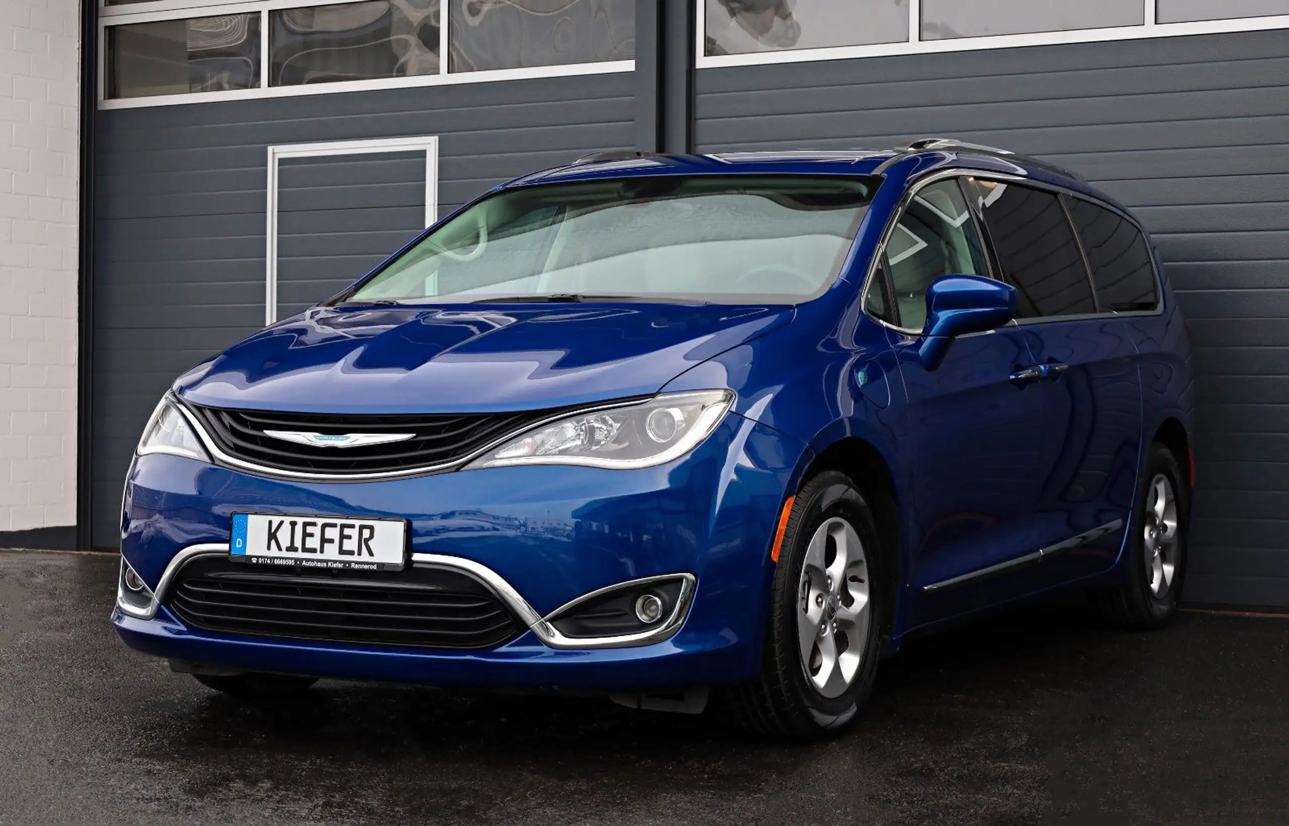 Chrysler - Pacifica