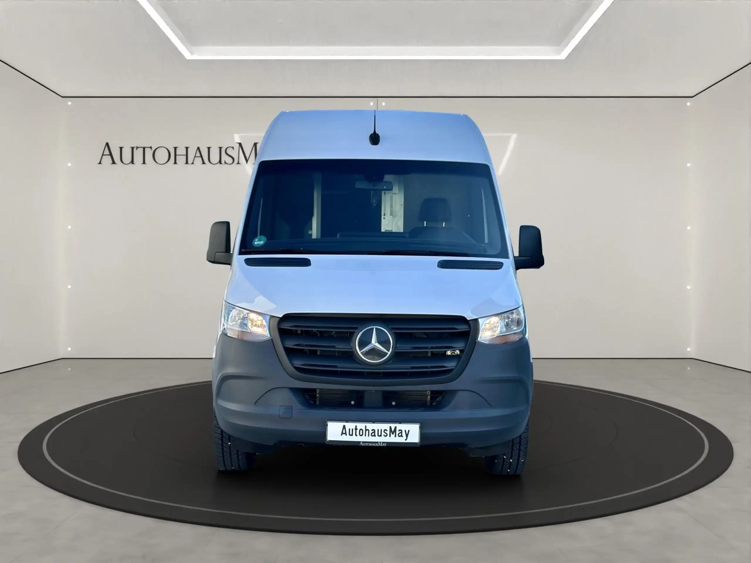 Mercedes-Benz - Sprinter