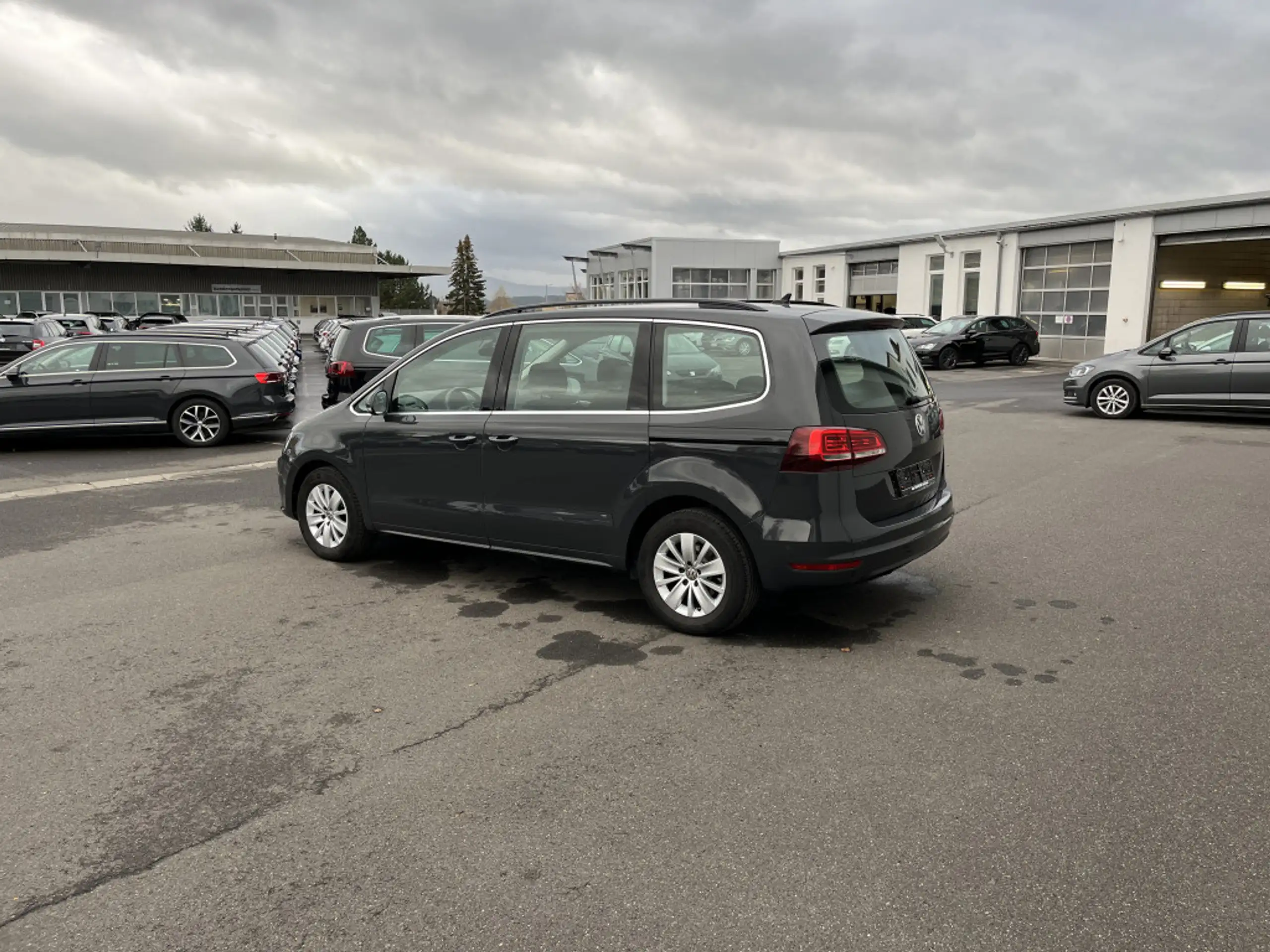 Volkswagen - Sharan