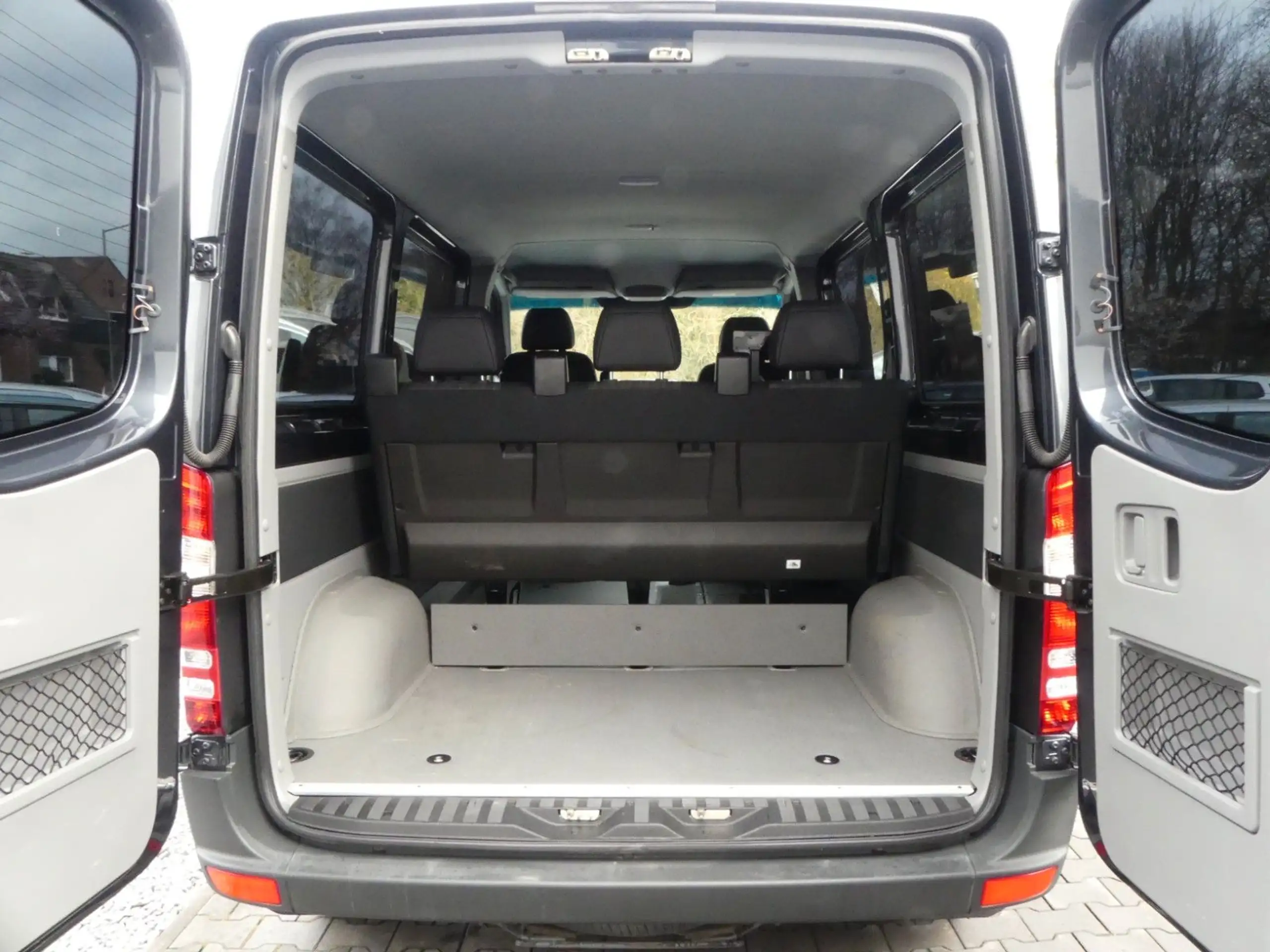 Mercedes-Benz - Sprinter