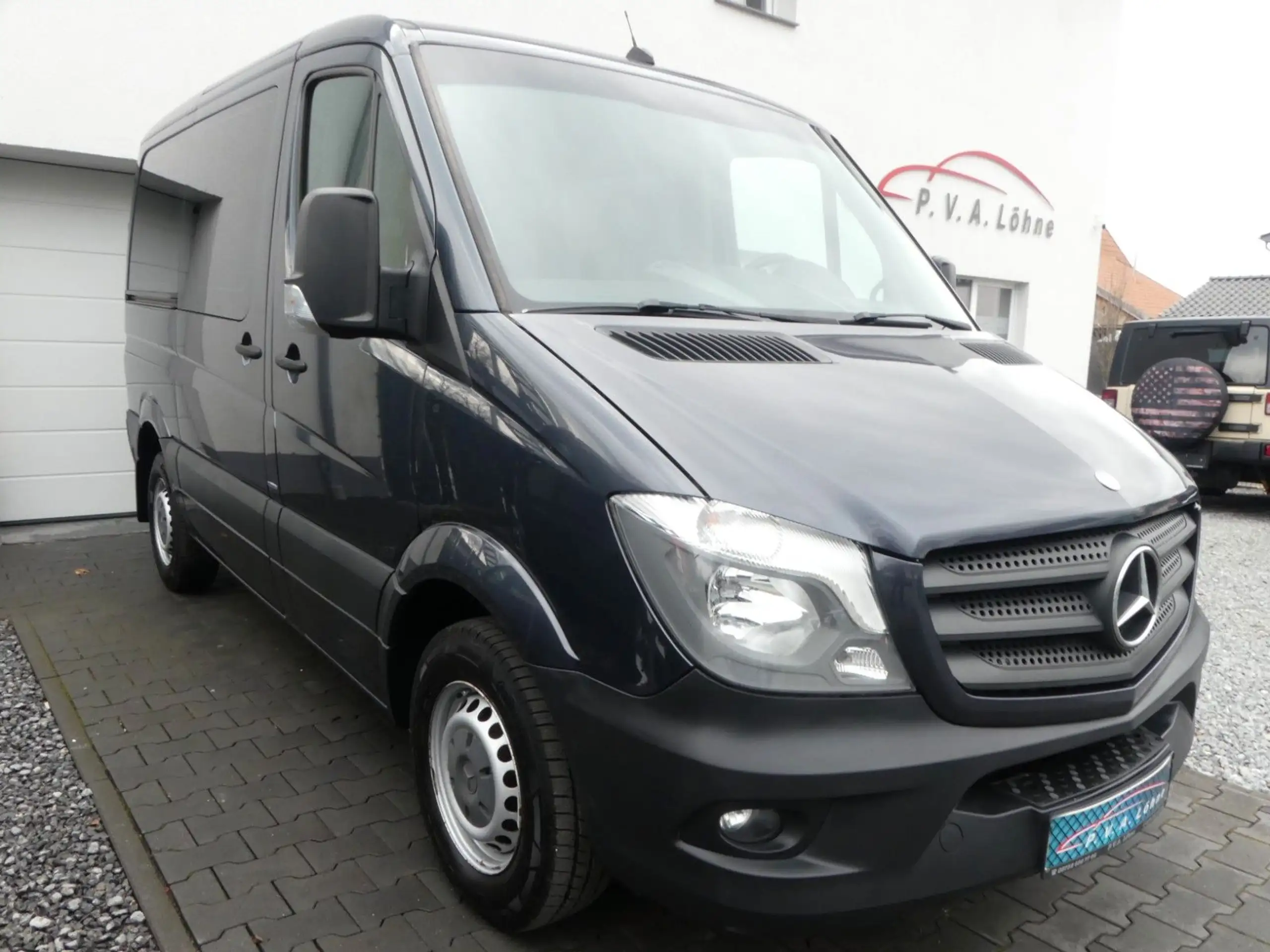 Mercedes-Benz - Sprinter