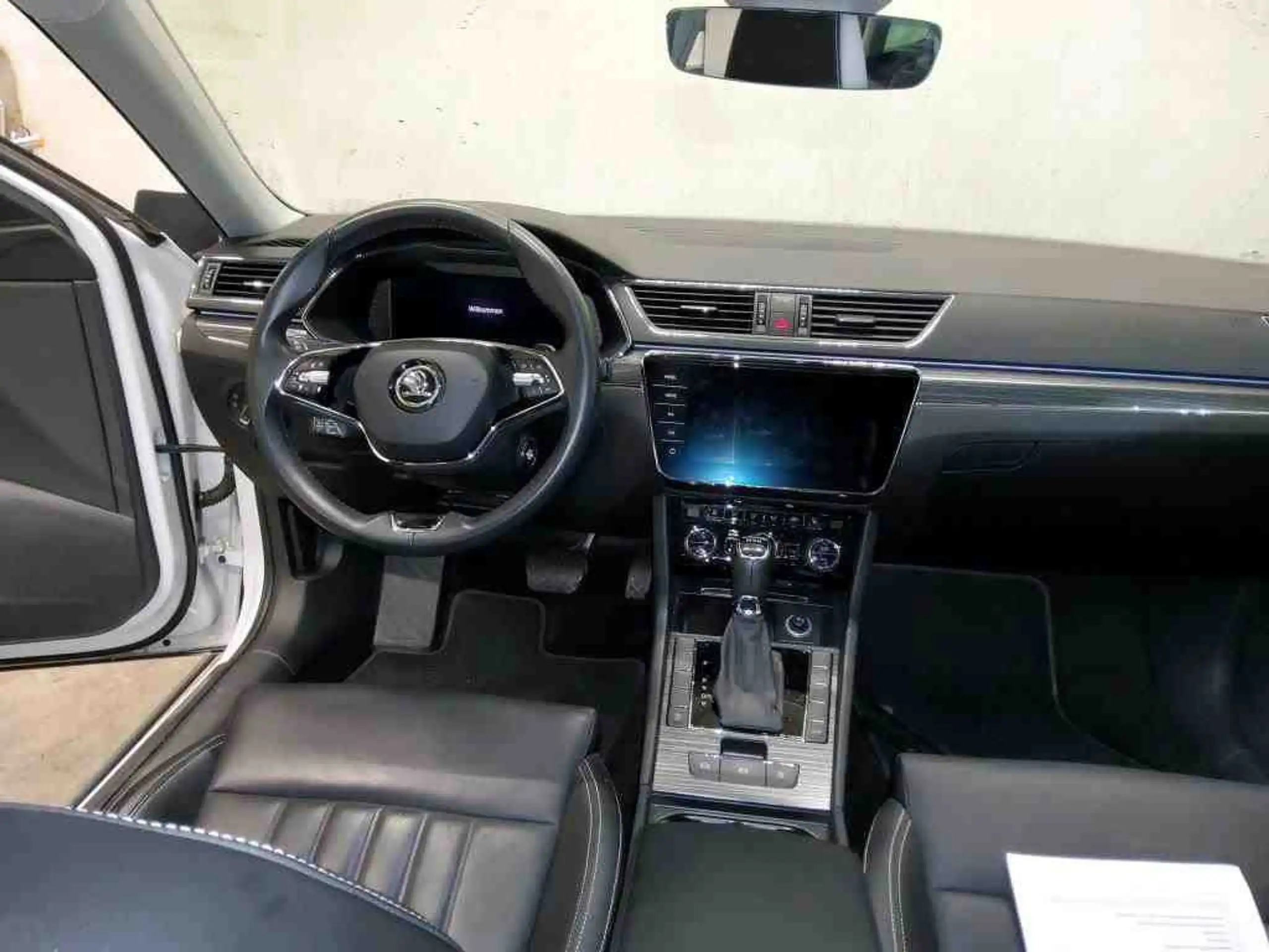 Skoda - Superb