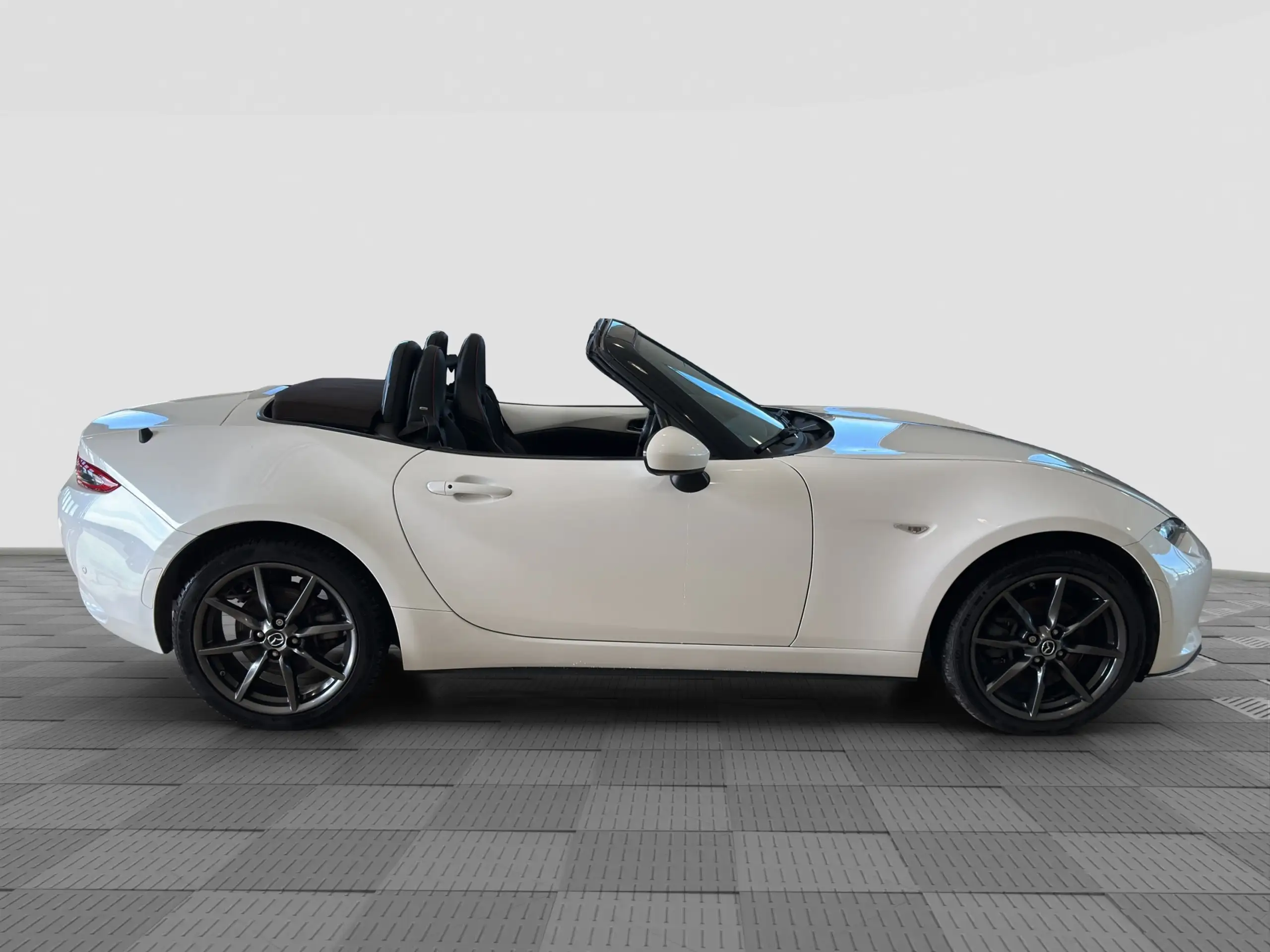 Mazda - MX-5