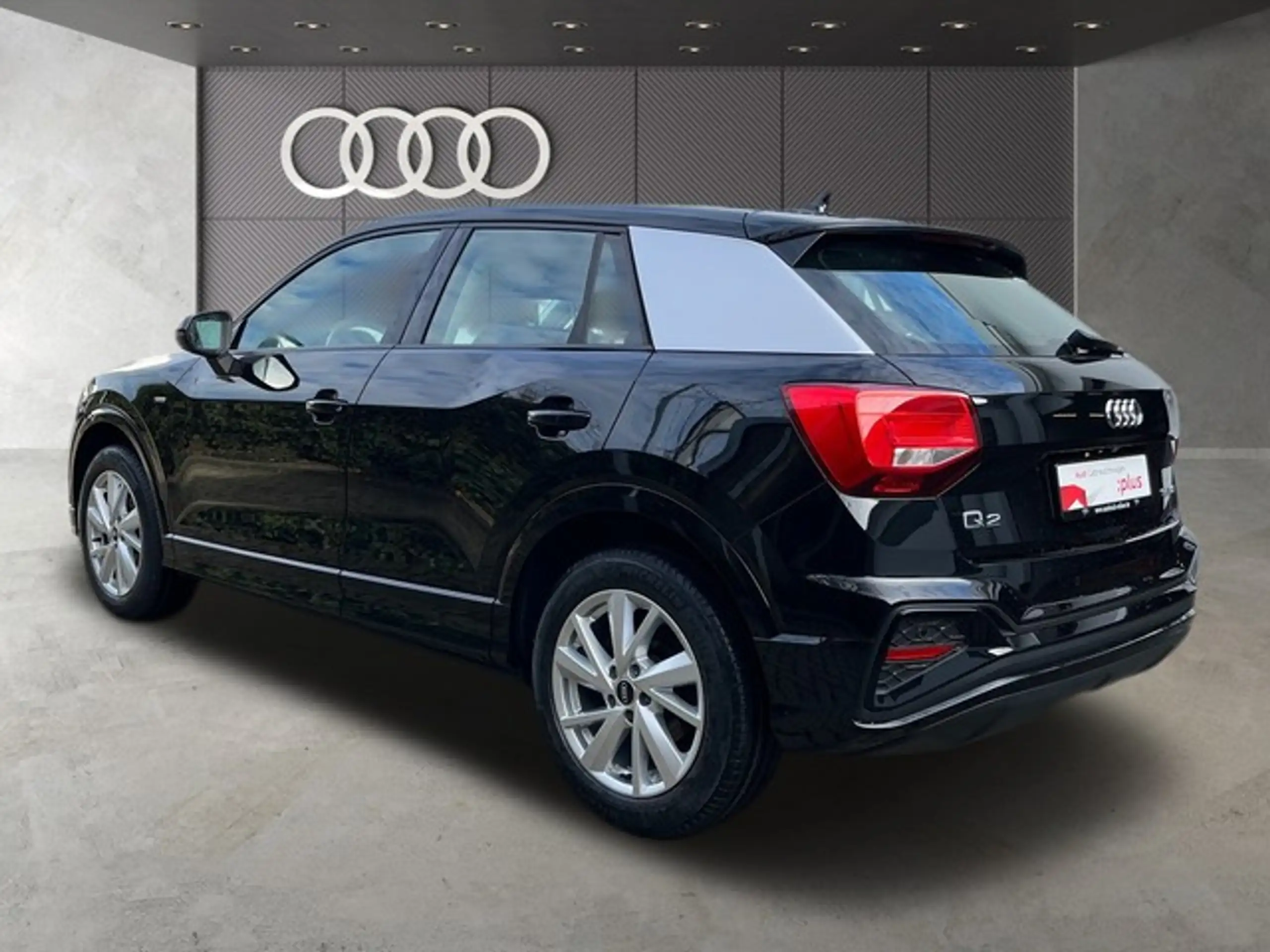 Audi - Q2