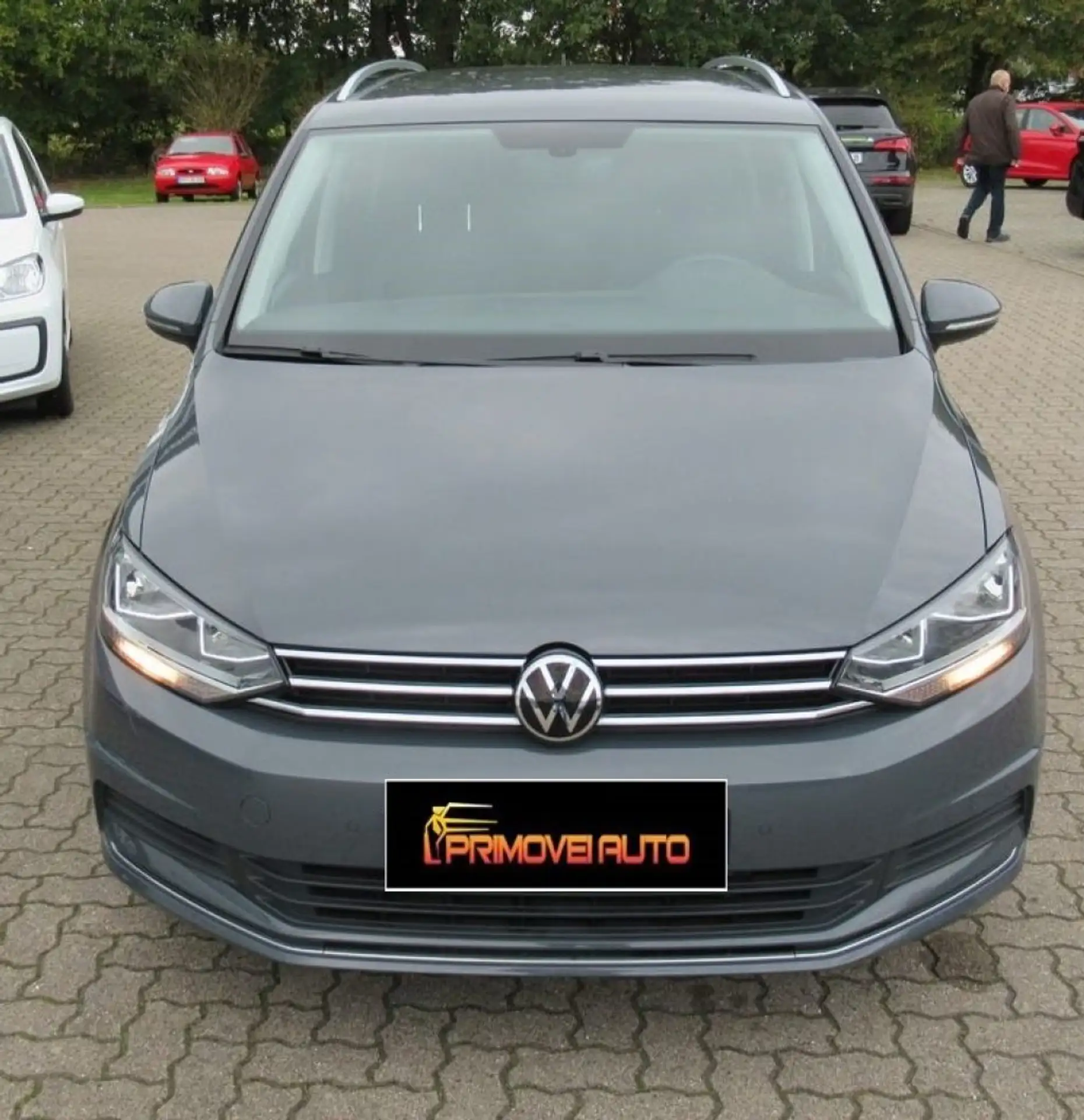 Volkswagen - Touran