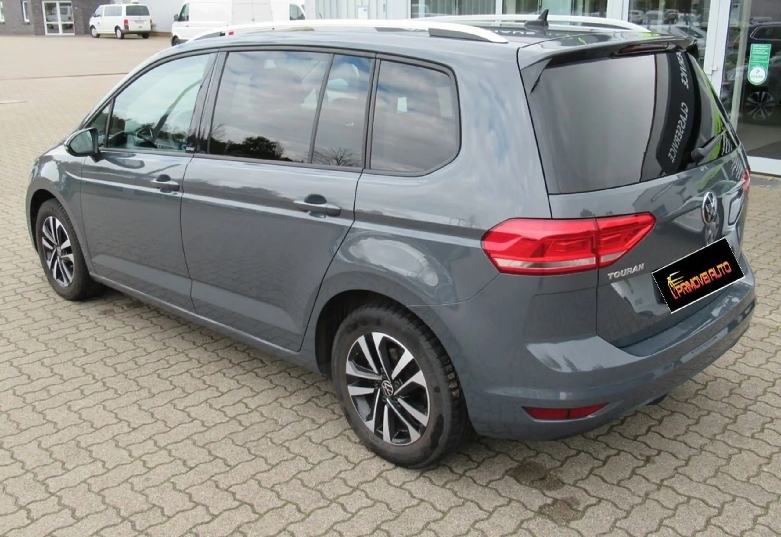 Volkswagen - Touran