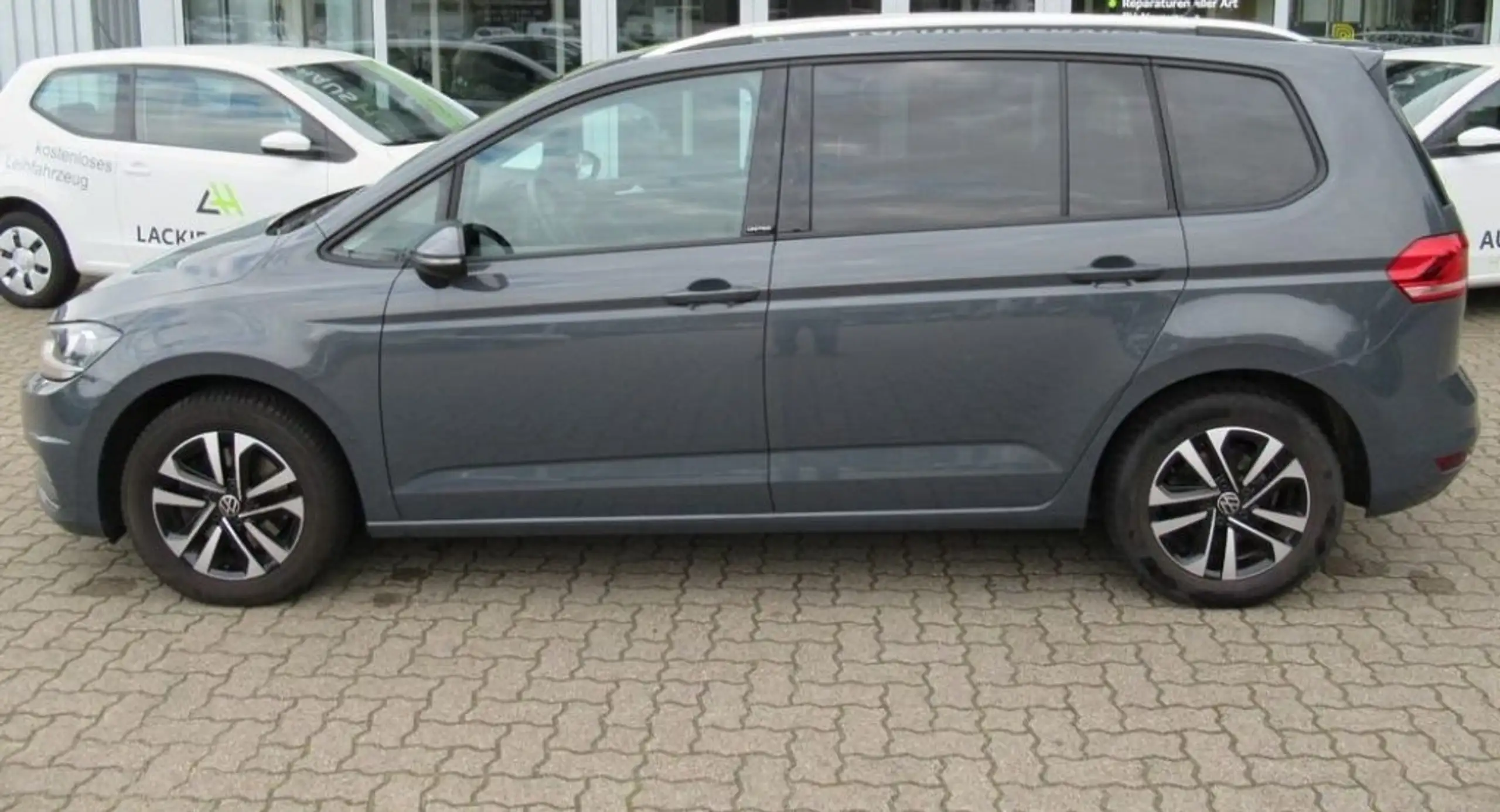 Volkswagen - Touran