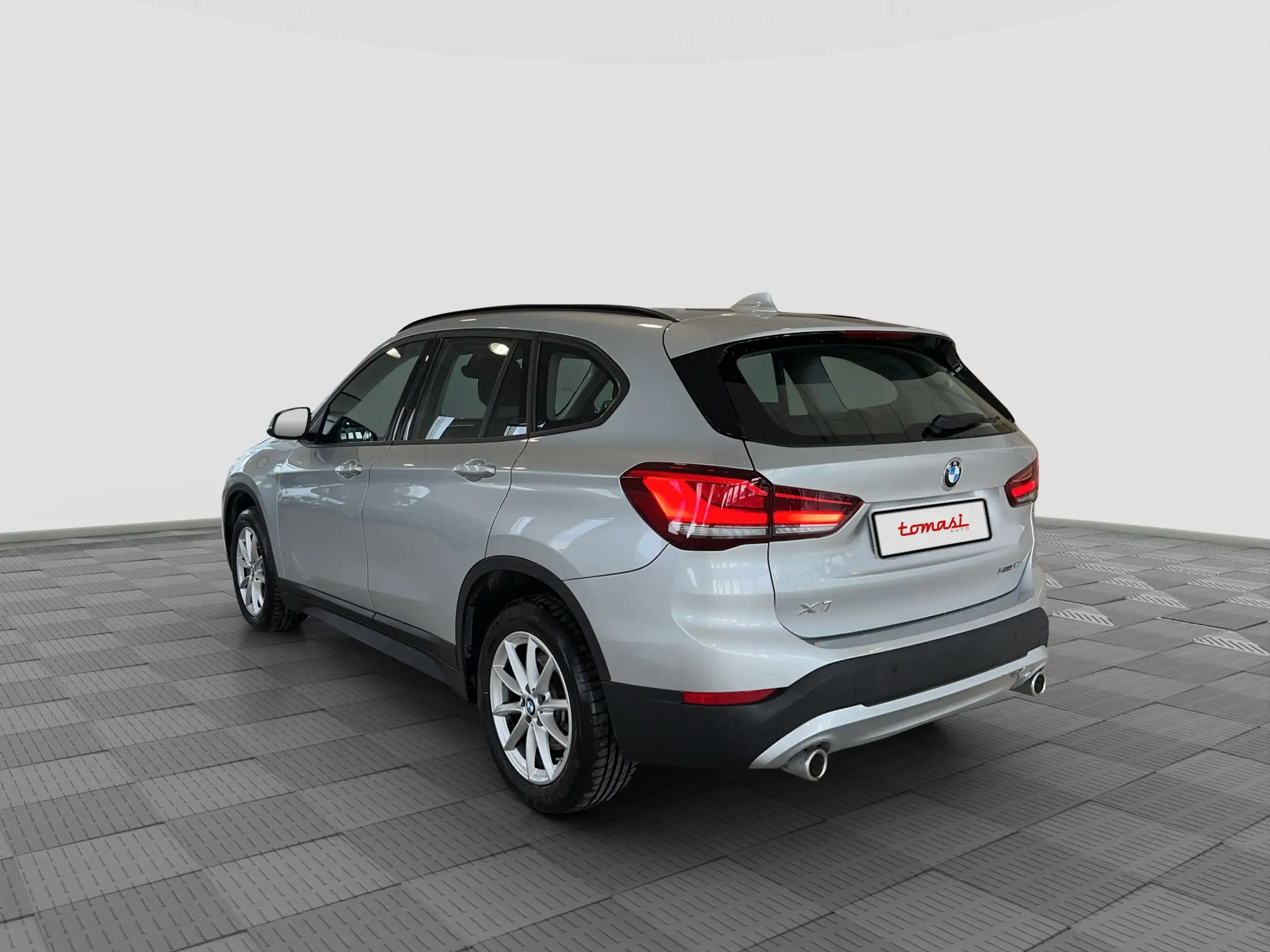 BMW - X1