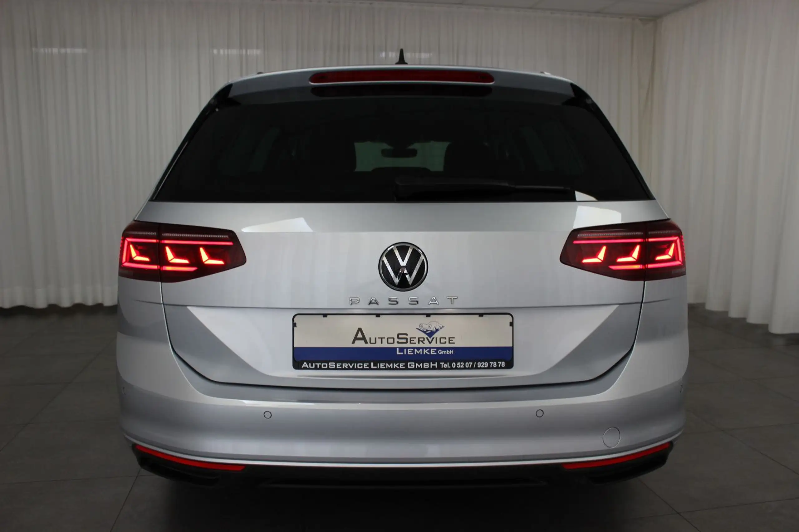 Volkswagen - Passat Variant