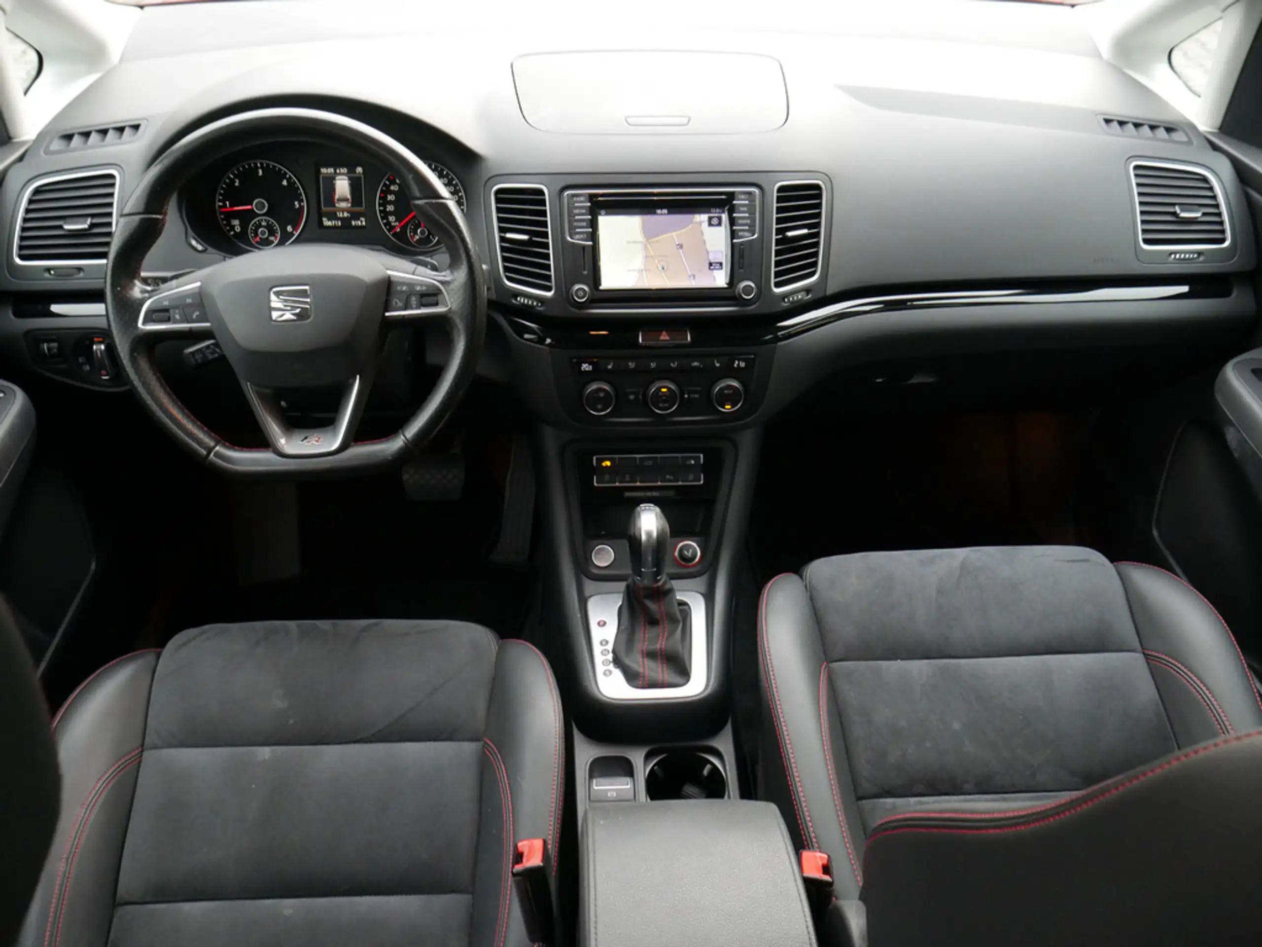 SEAT - Alhambra