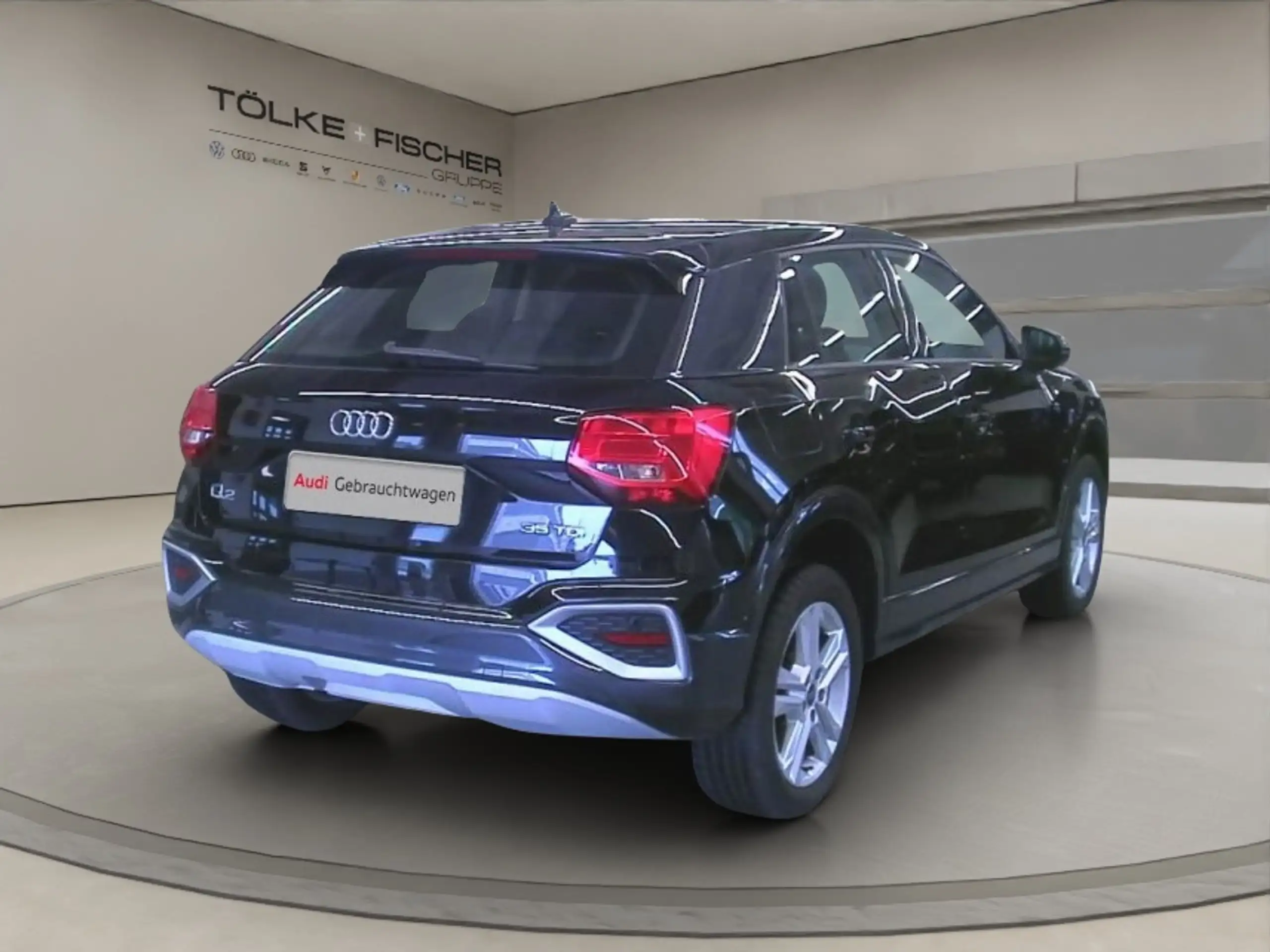 Audi - Q2