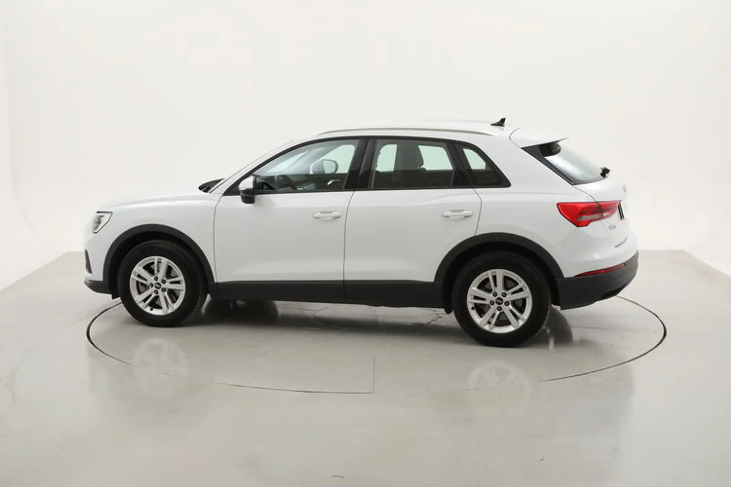 Audi - Q3