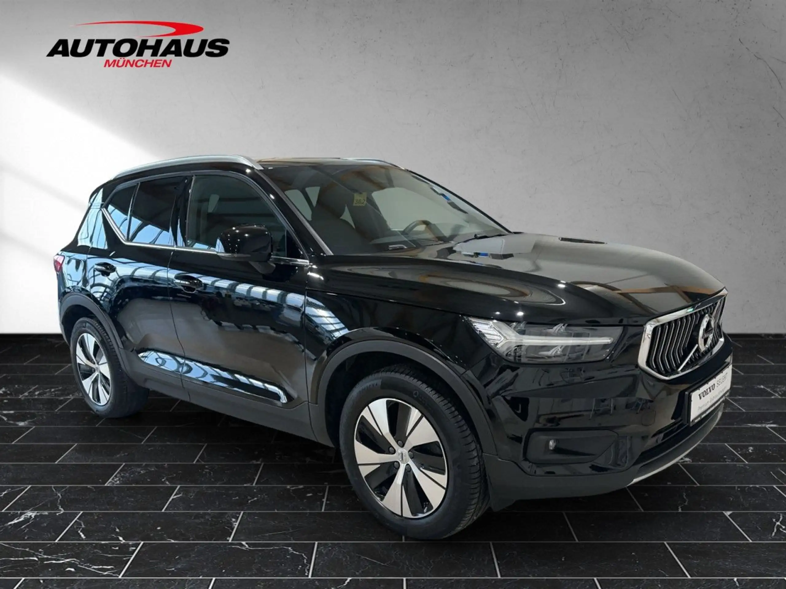 Volvo - XC40