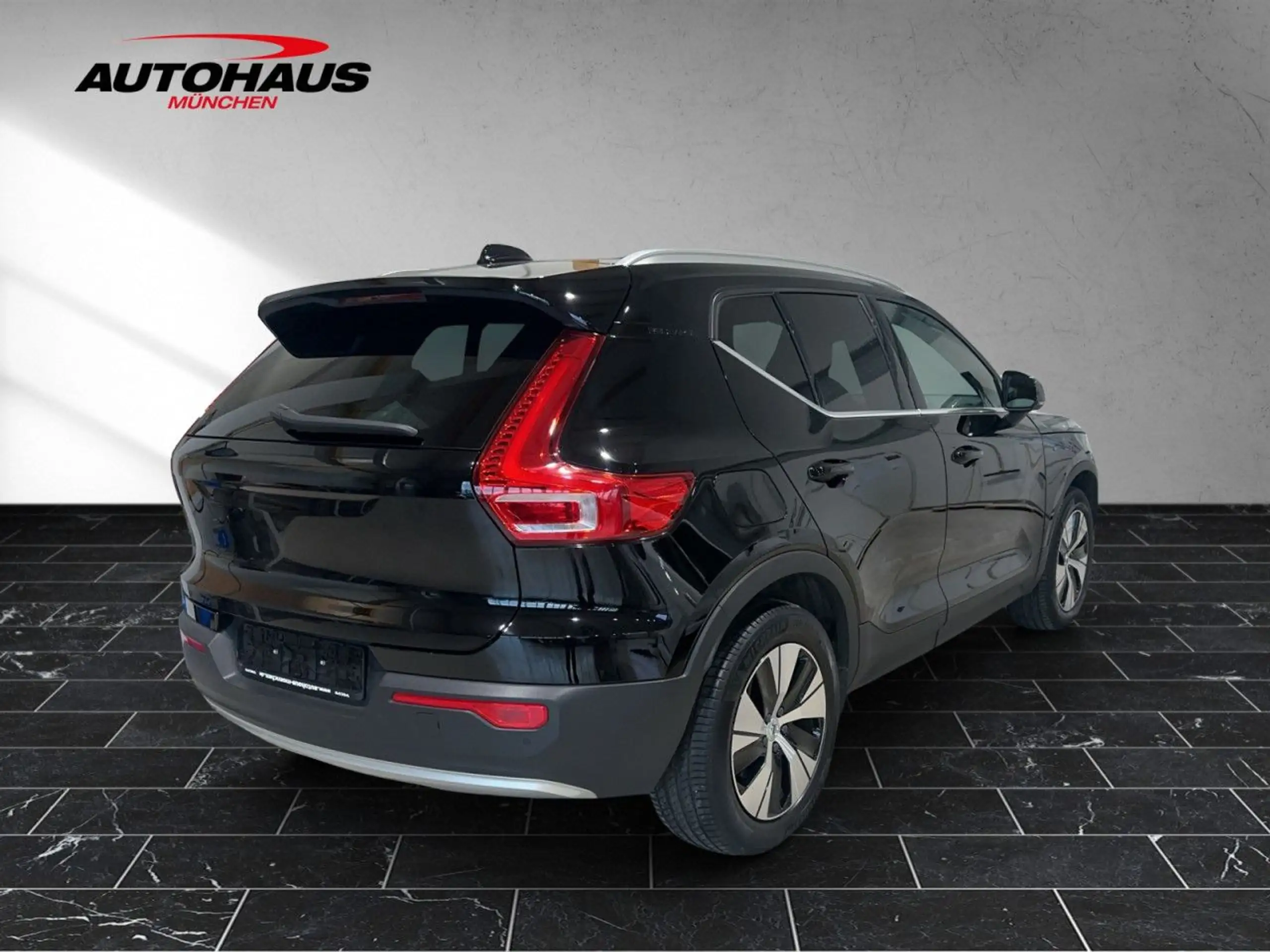 Volvo - XC40