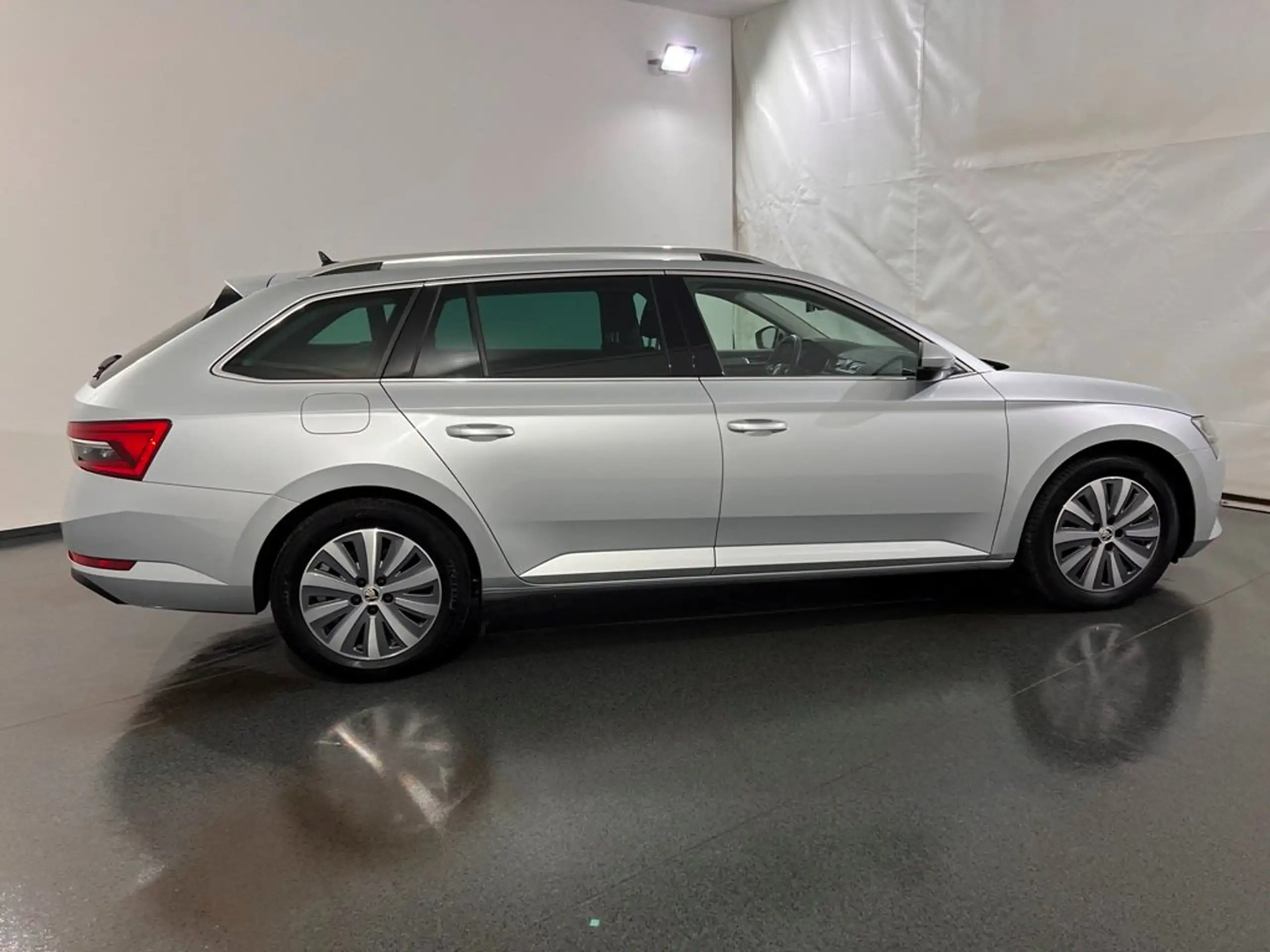 Skoda - Superb