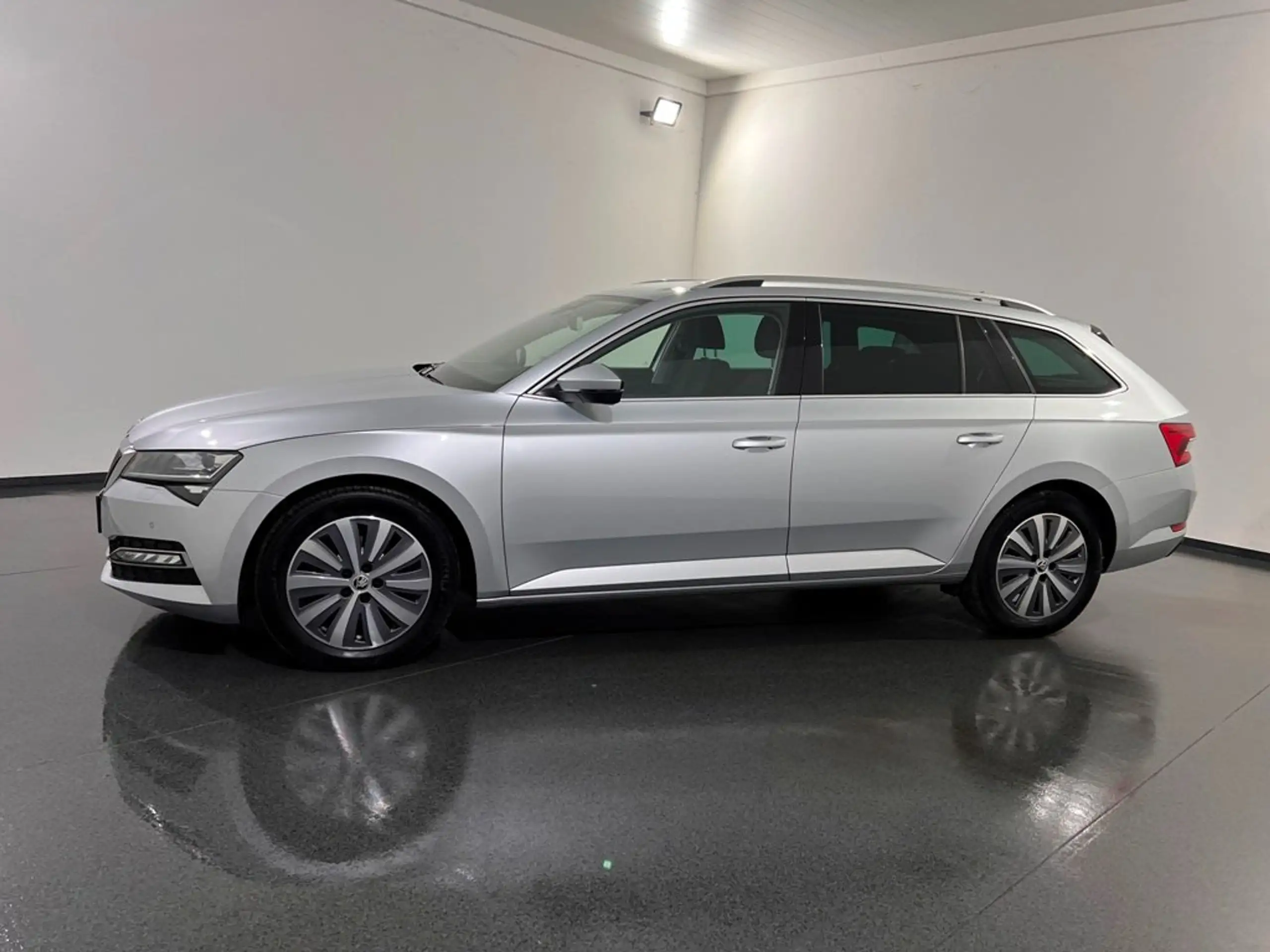 Skoda - Superb