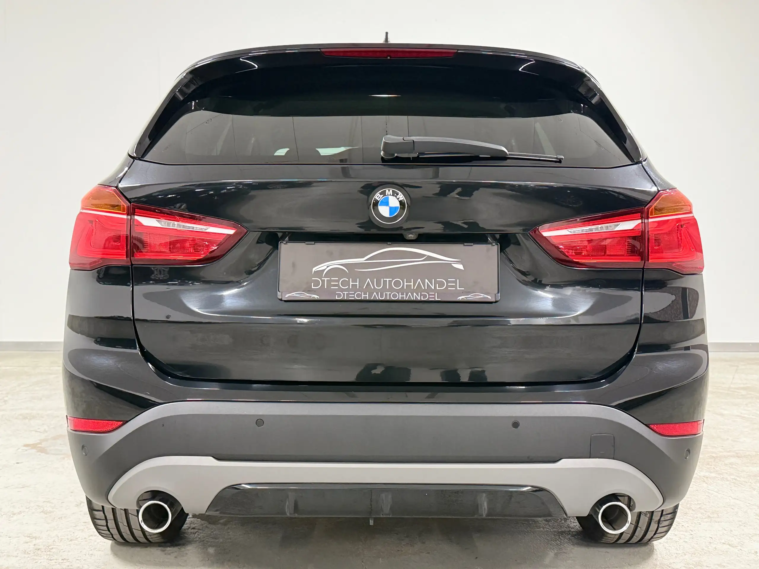 BMW - X1