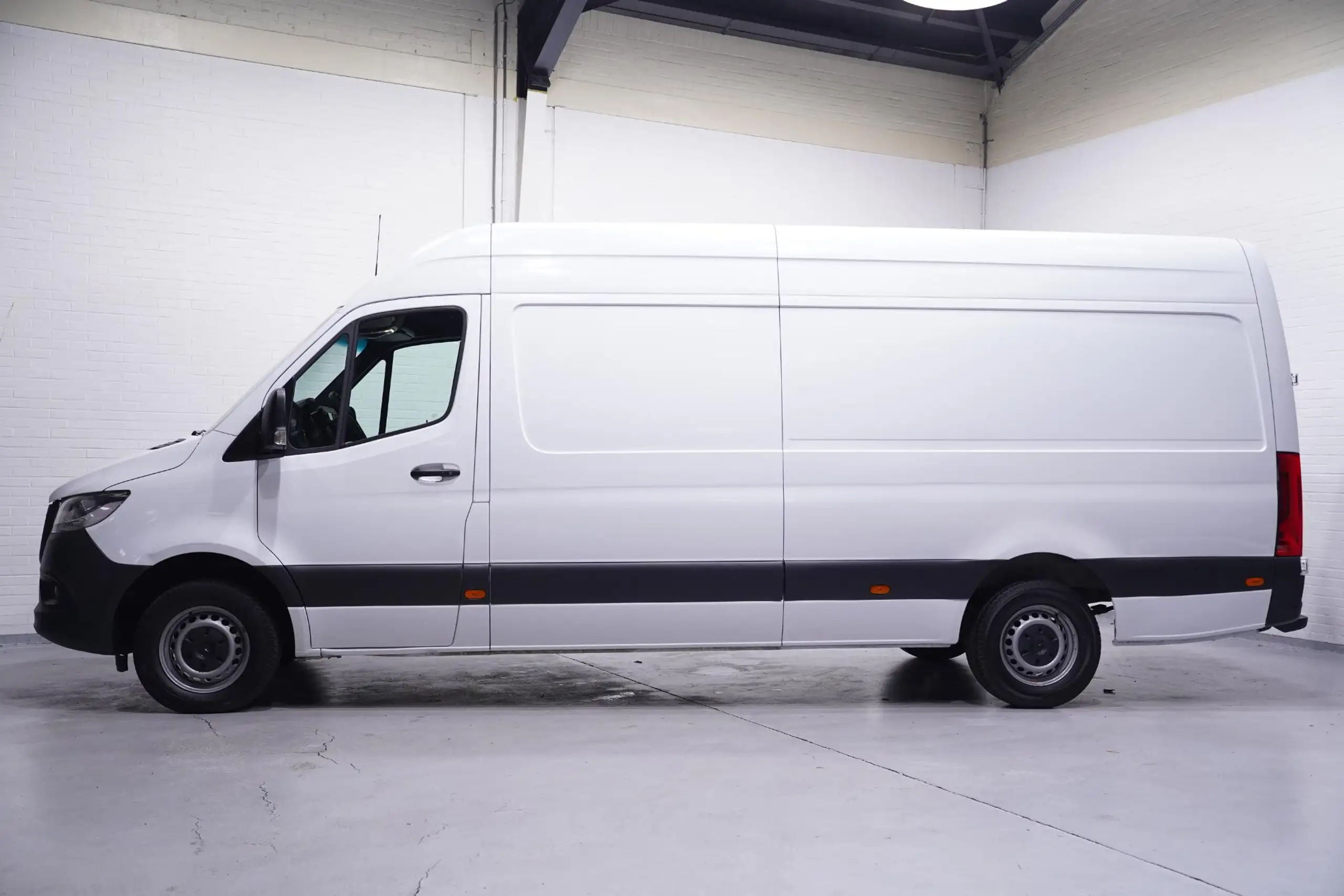 Mercedes-Benz - Sprinter