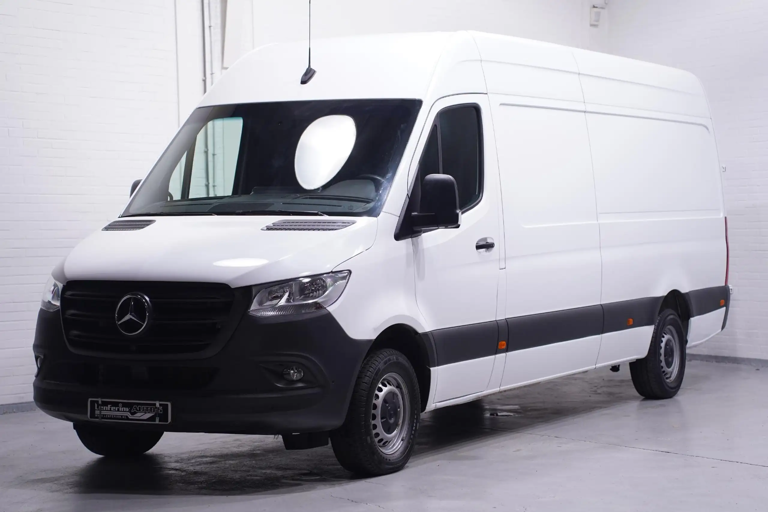 Mercedes-Benz - Sprinter