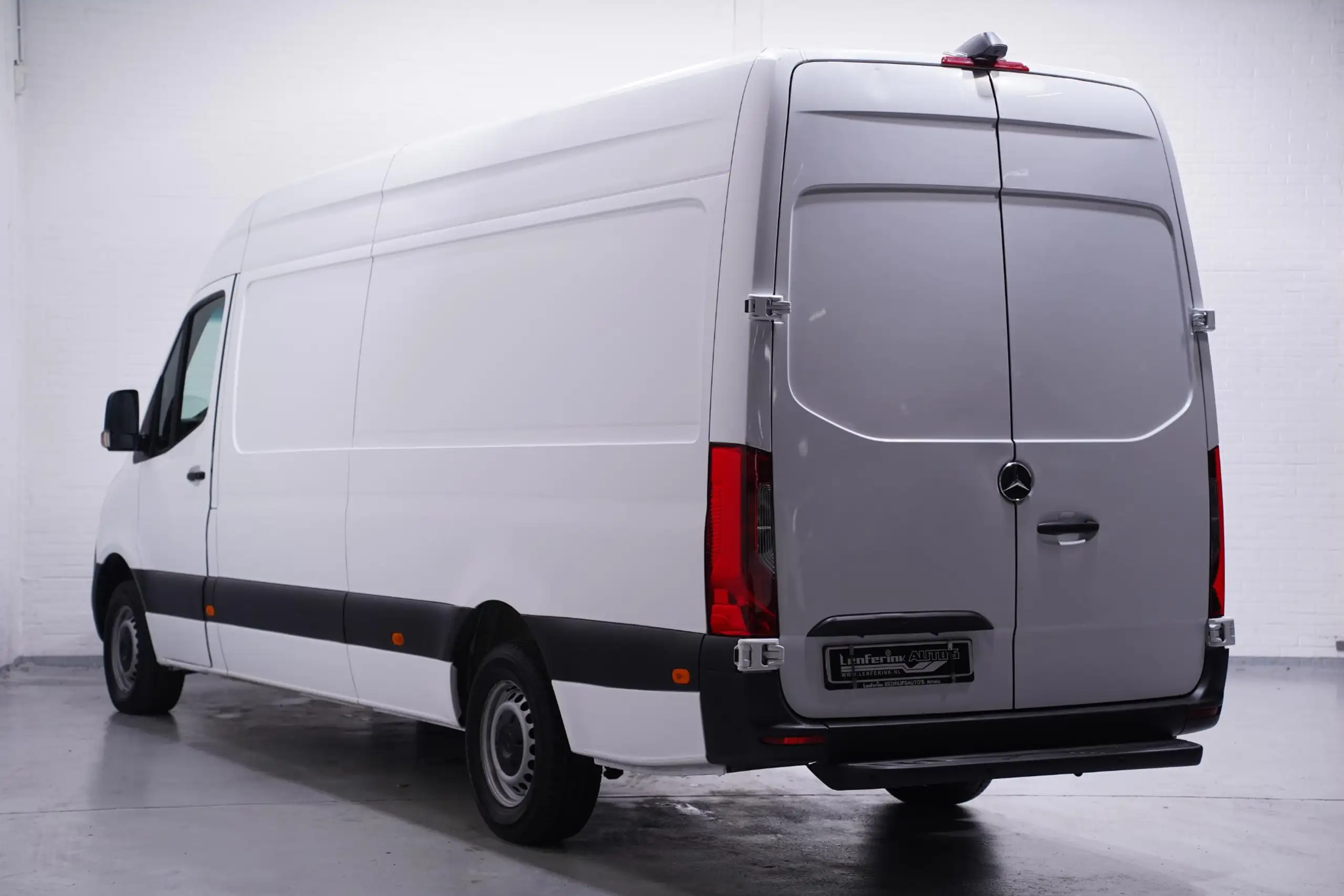 Mercedes-Benz - Sprinter