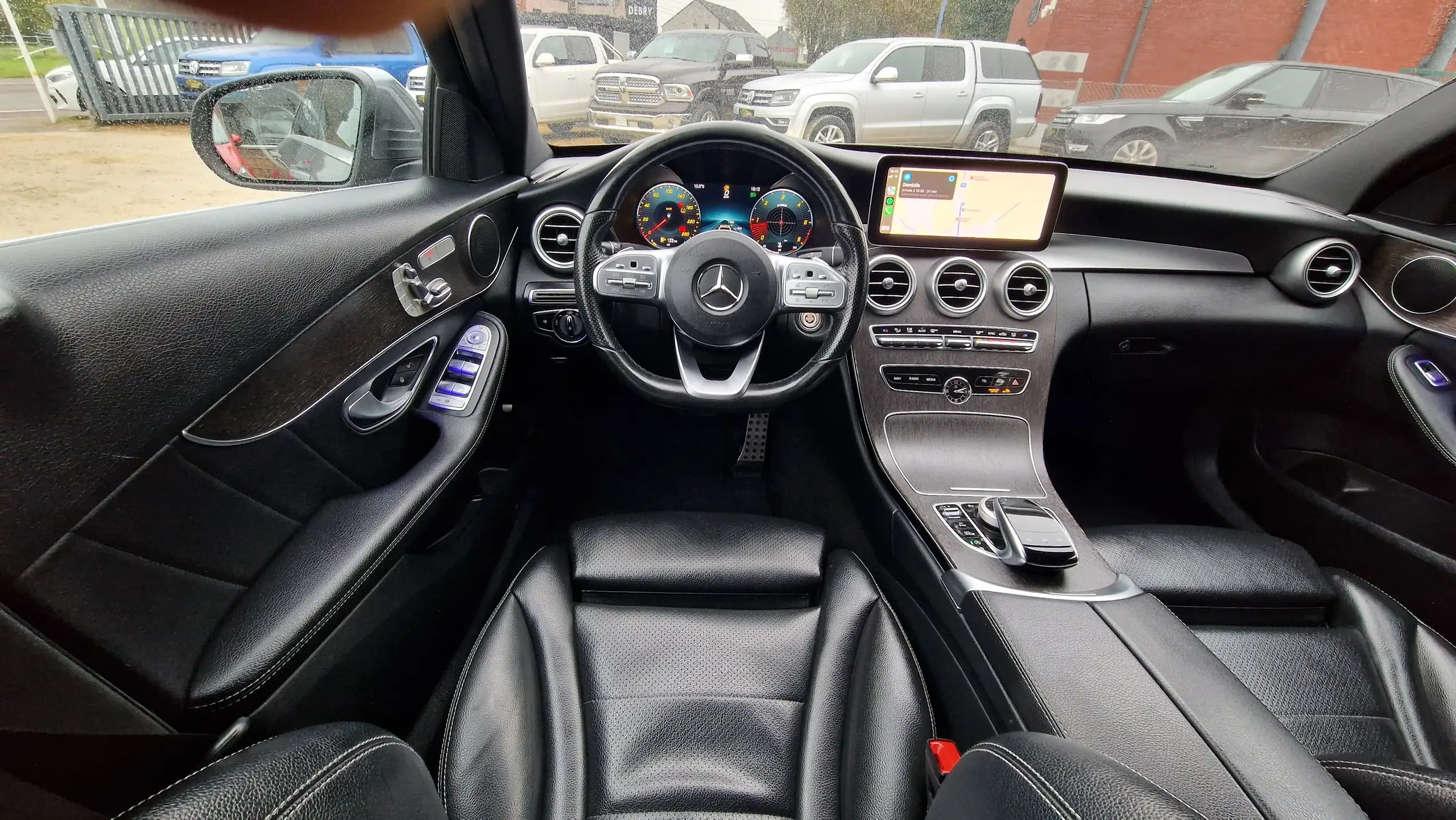 Mercedes-Benz - C 200