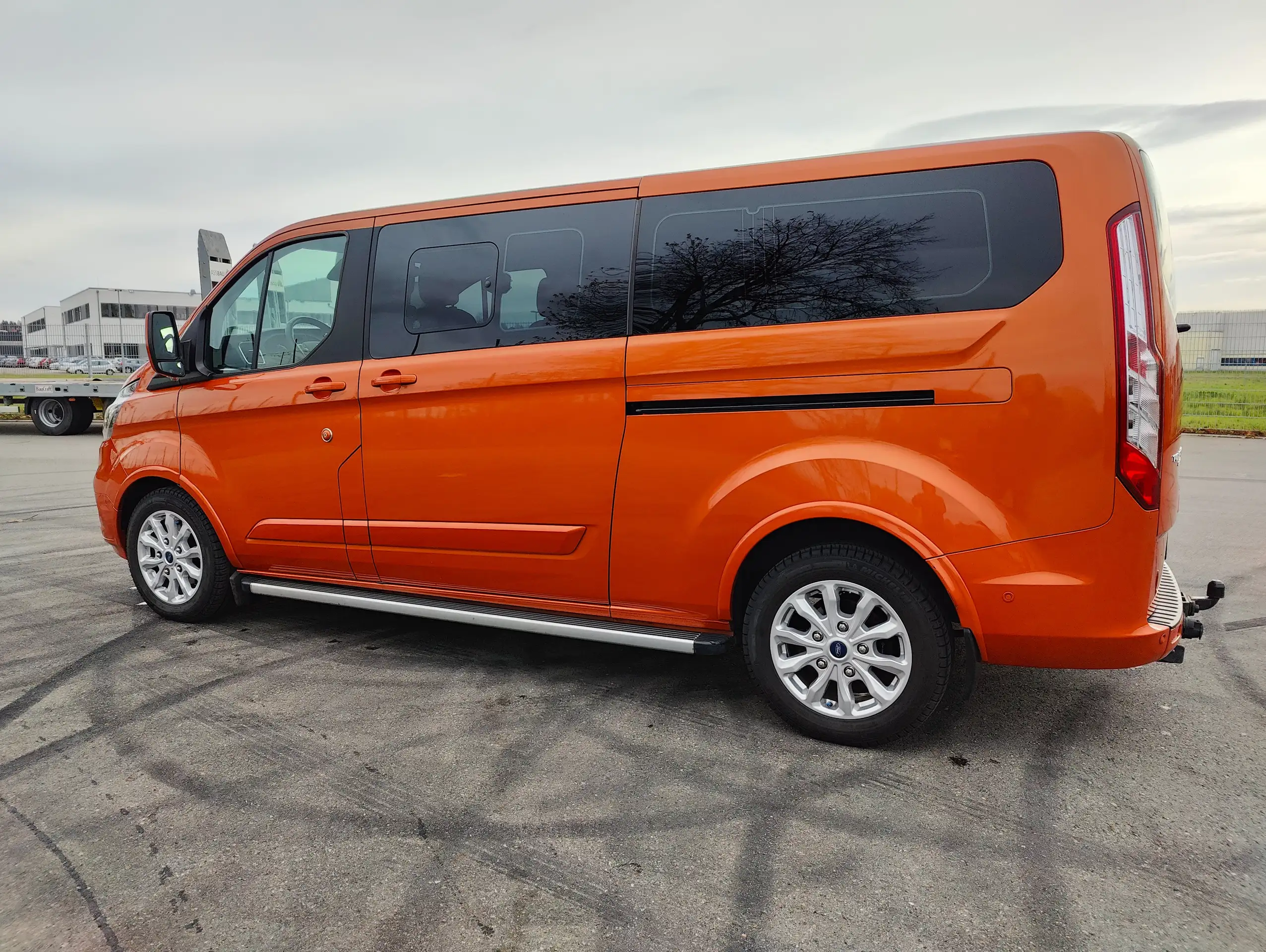 Ford - Transit Custom