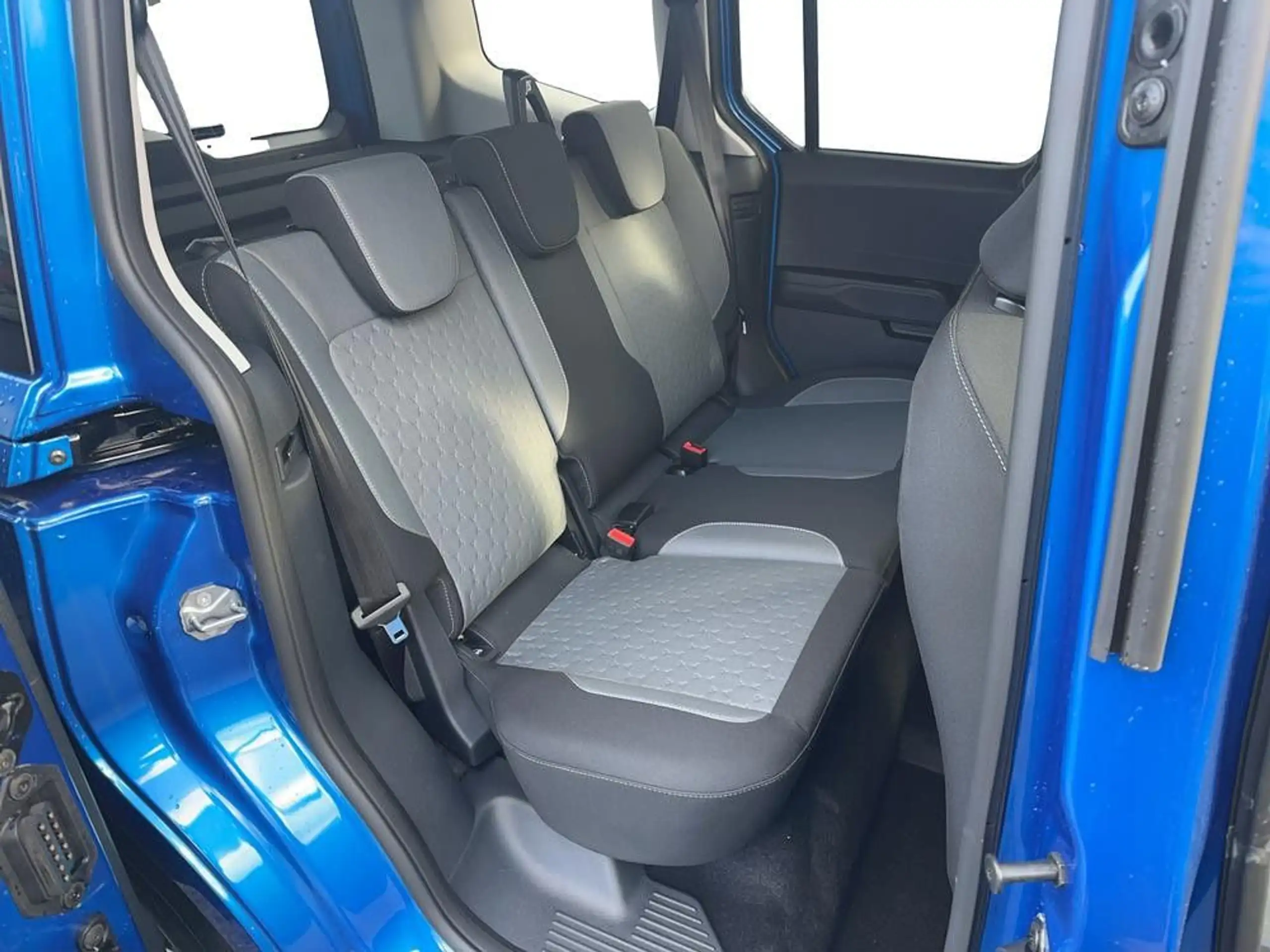 Ford - Tourneo Courier