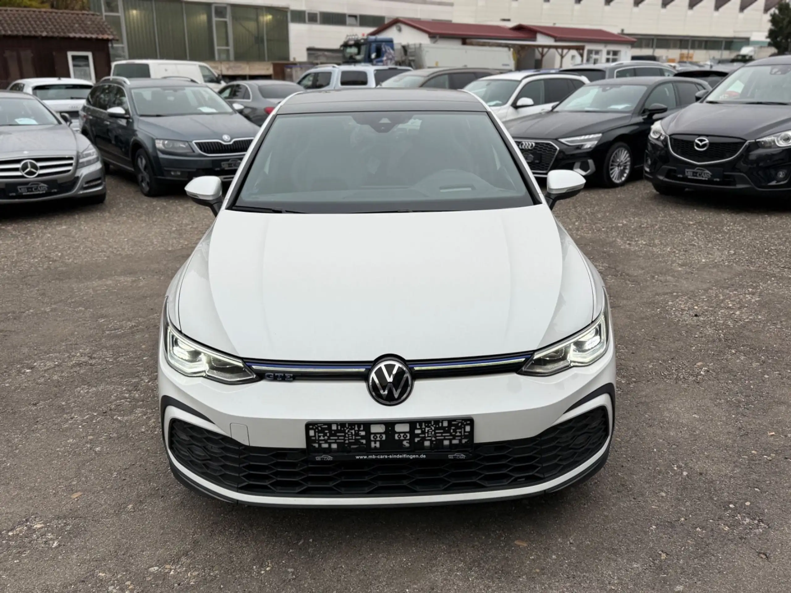 Volkswagen - Golf