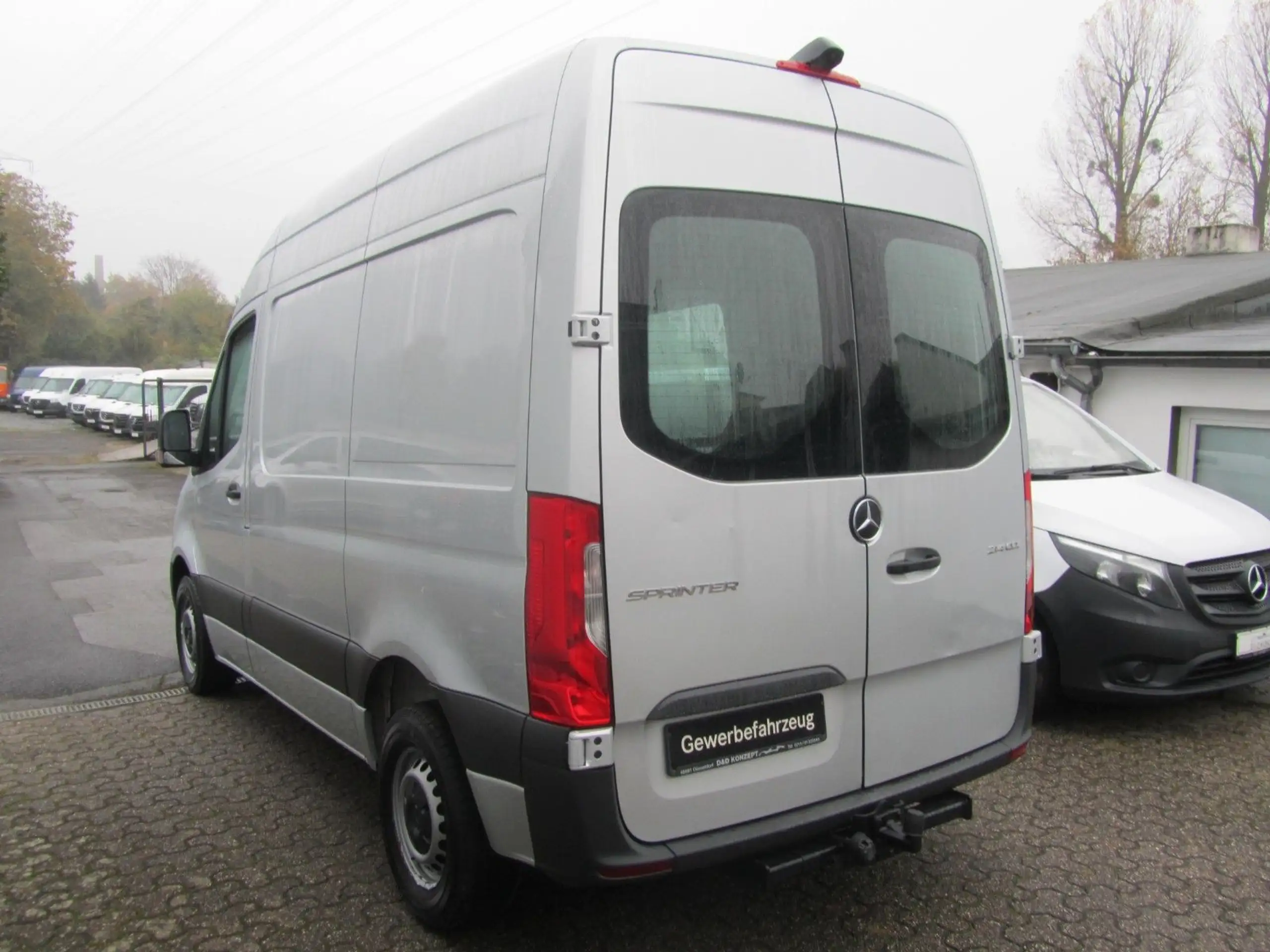 Mercedes-Benz - Sprinter