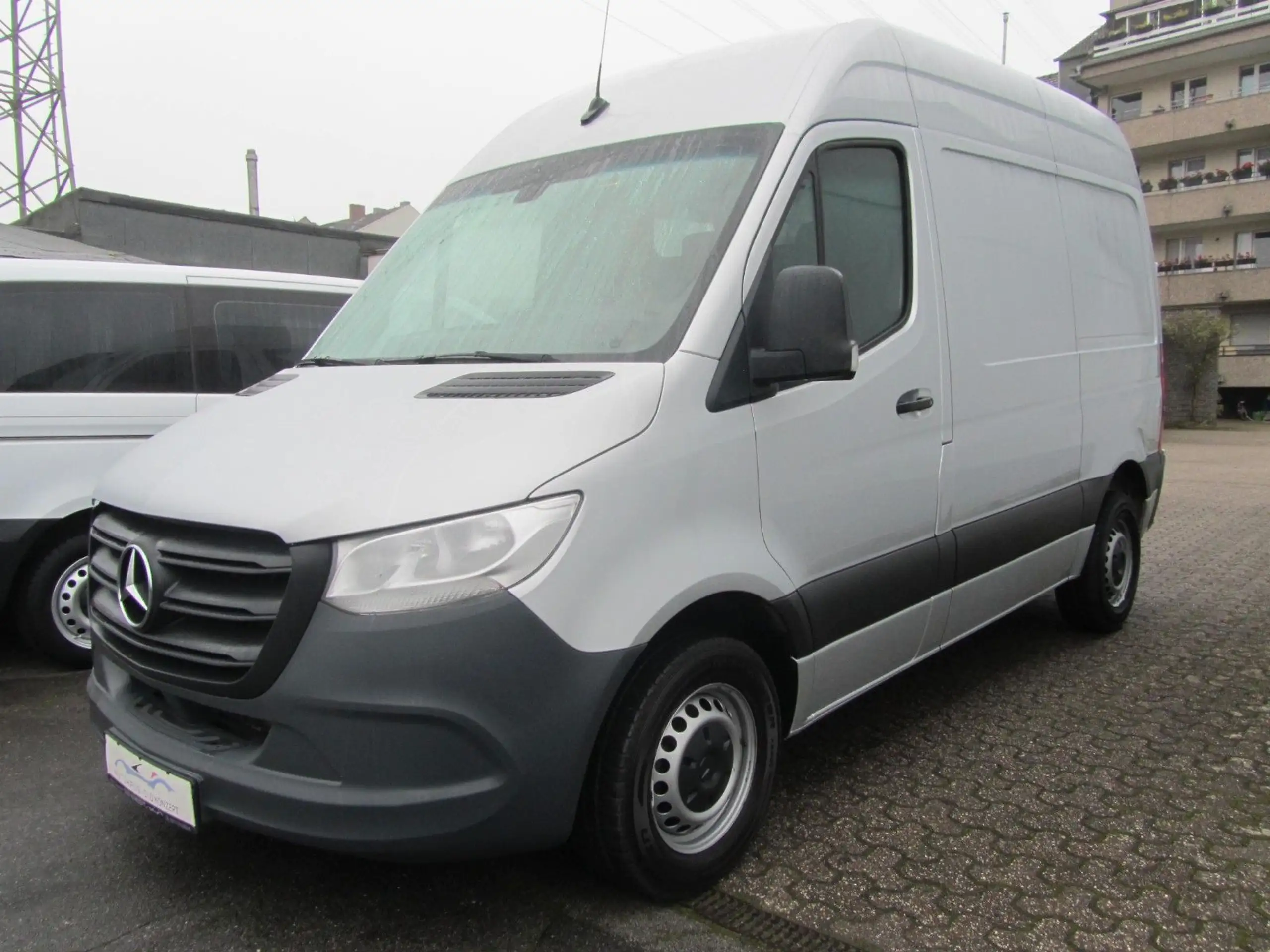 Mercedes-Benz - Sprinter