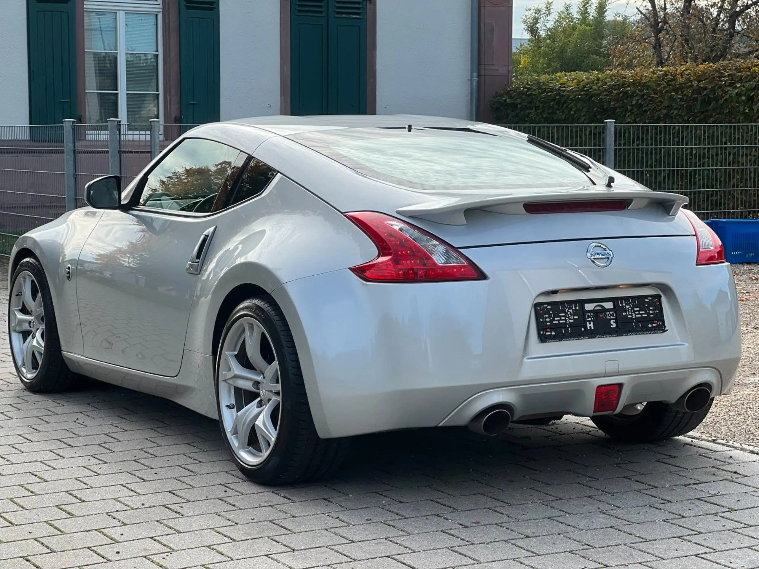 Nissan - 370Z