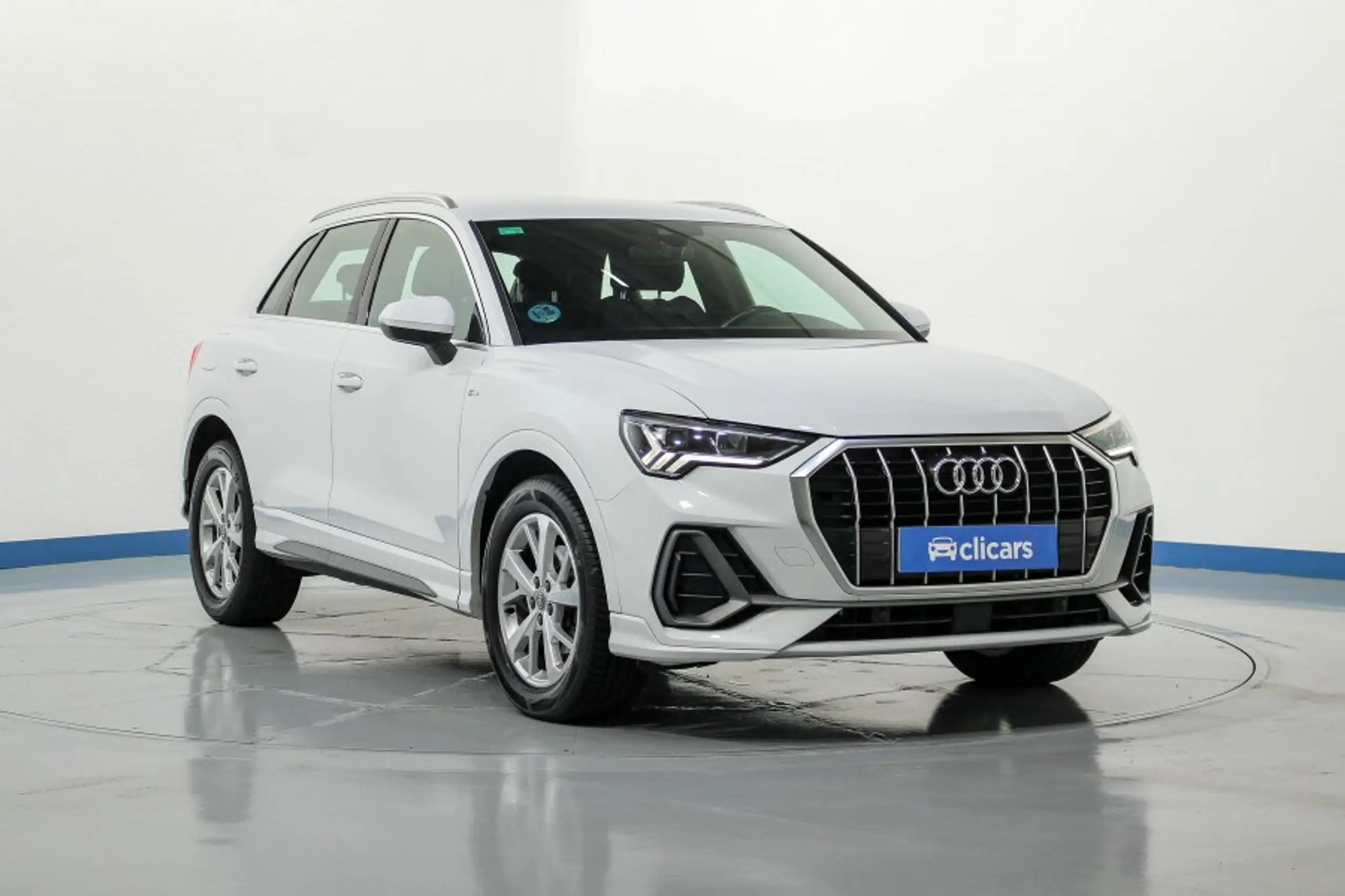 Audi - Q3