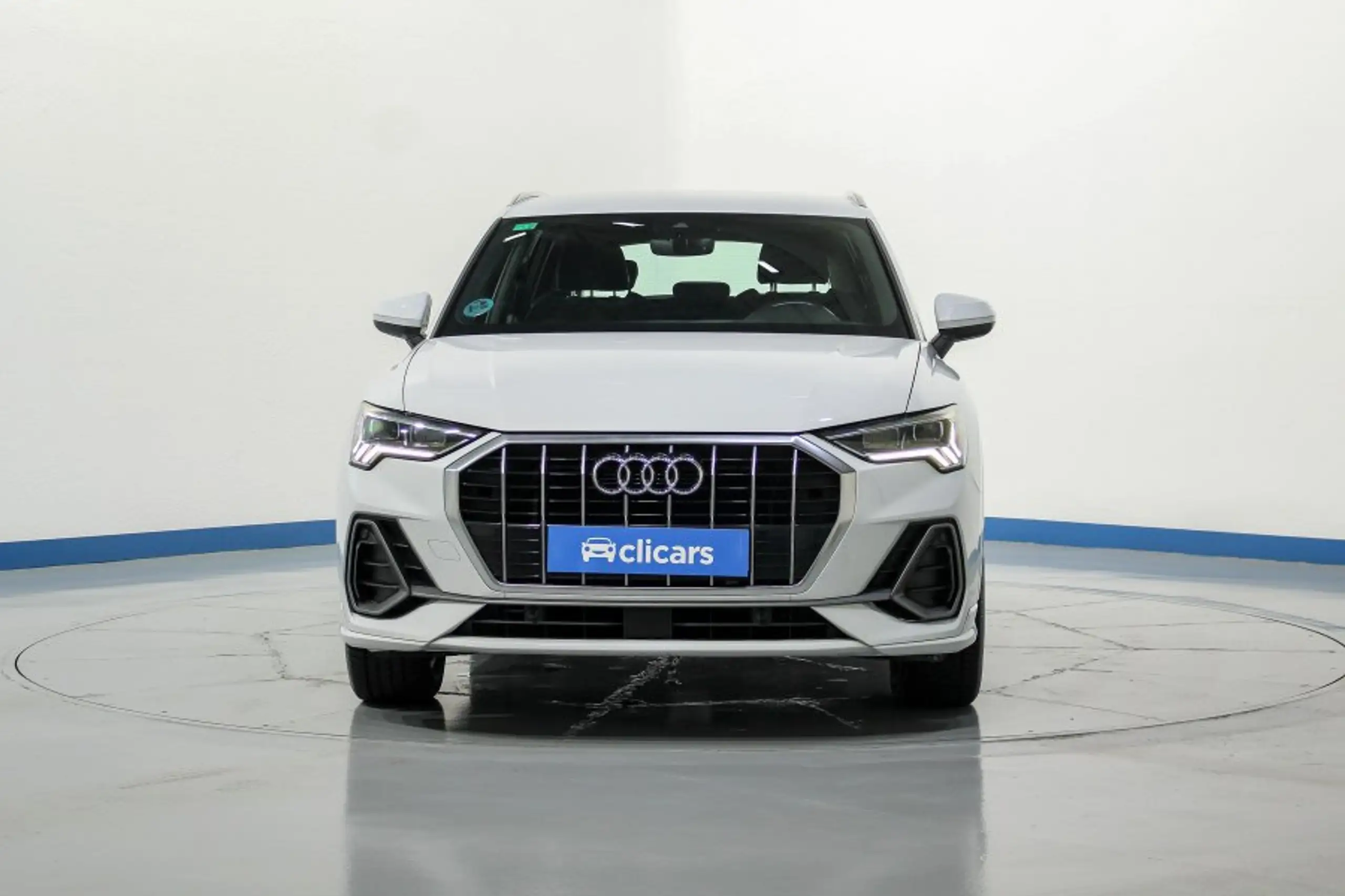 Audi - Q3