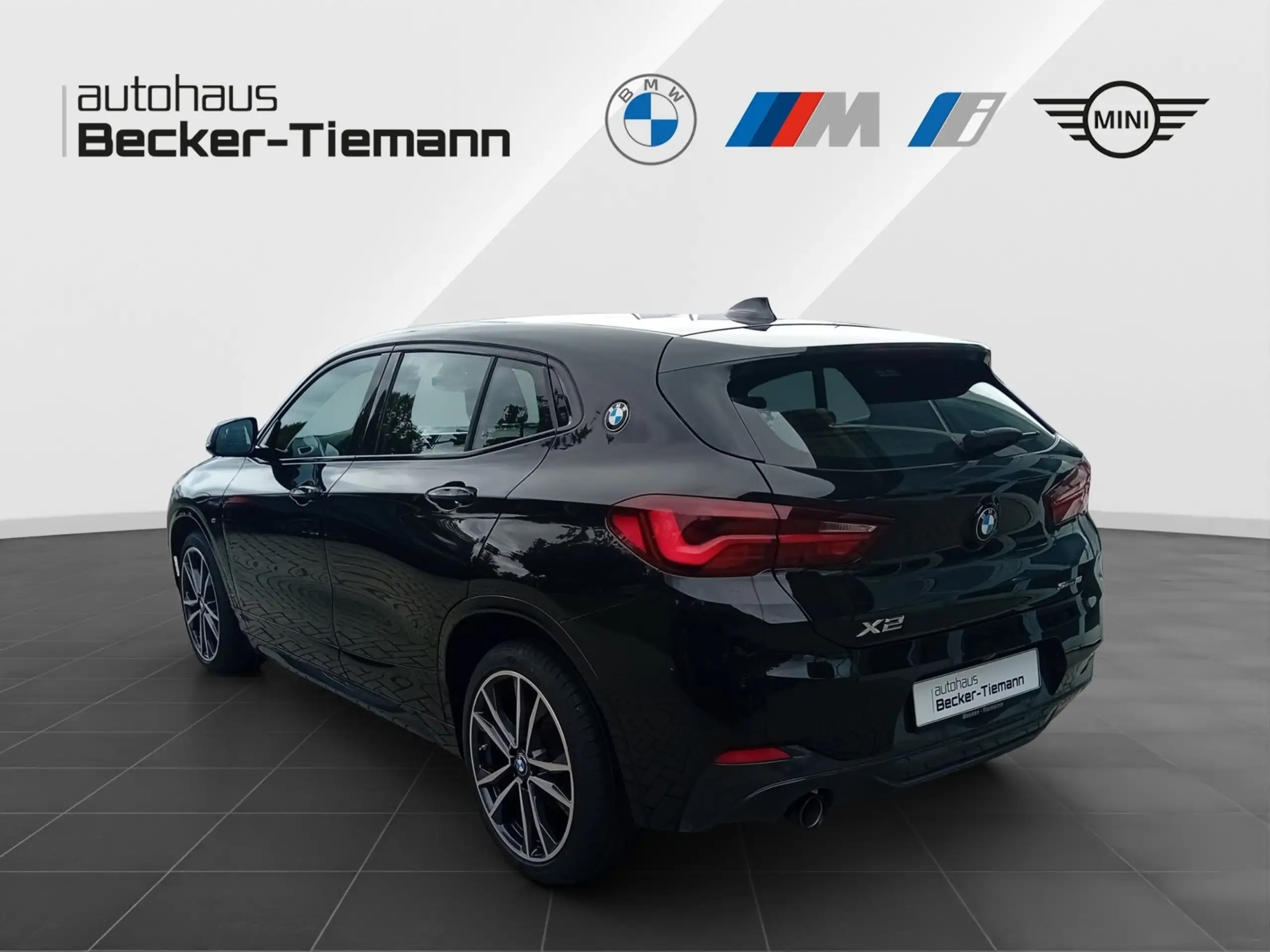 BMW - X2