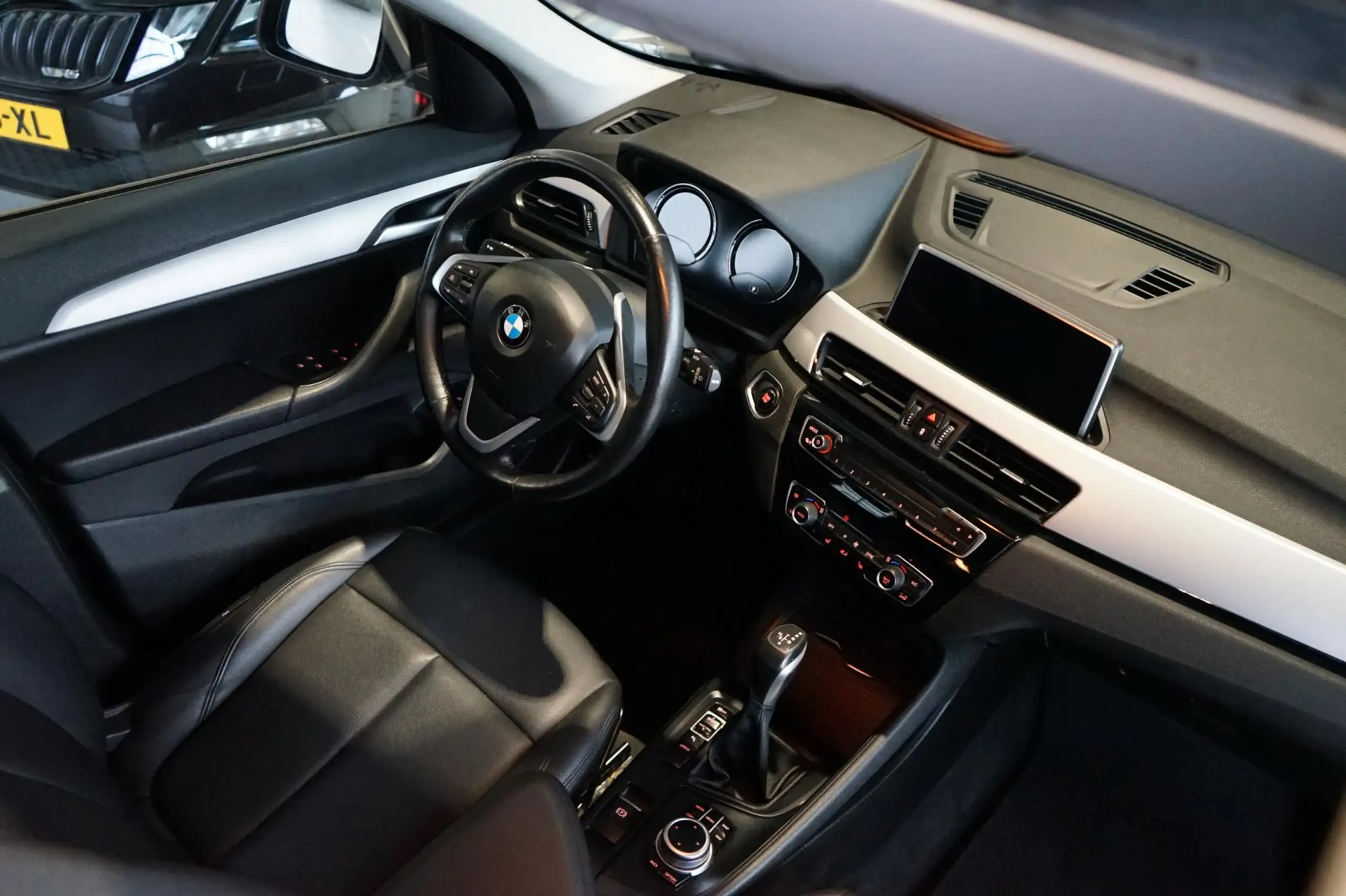 BMW - X1