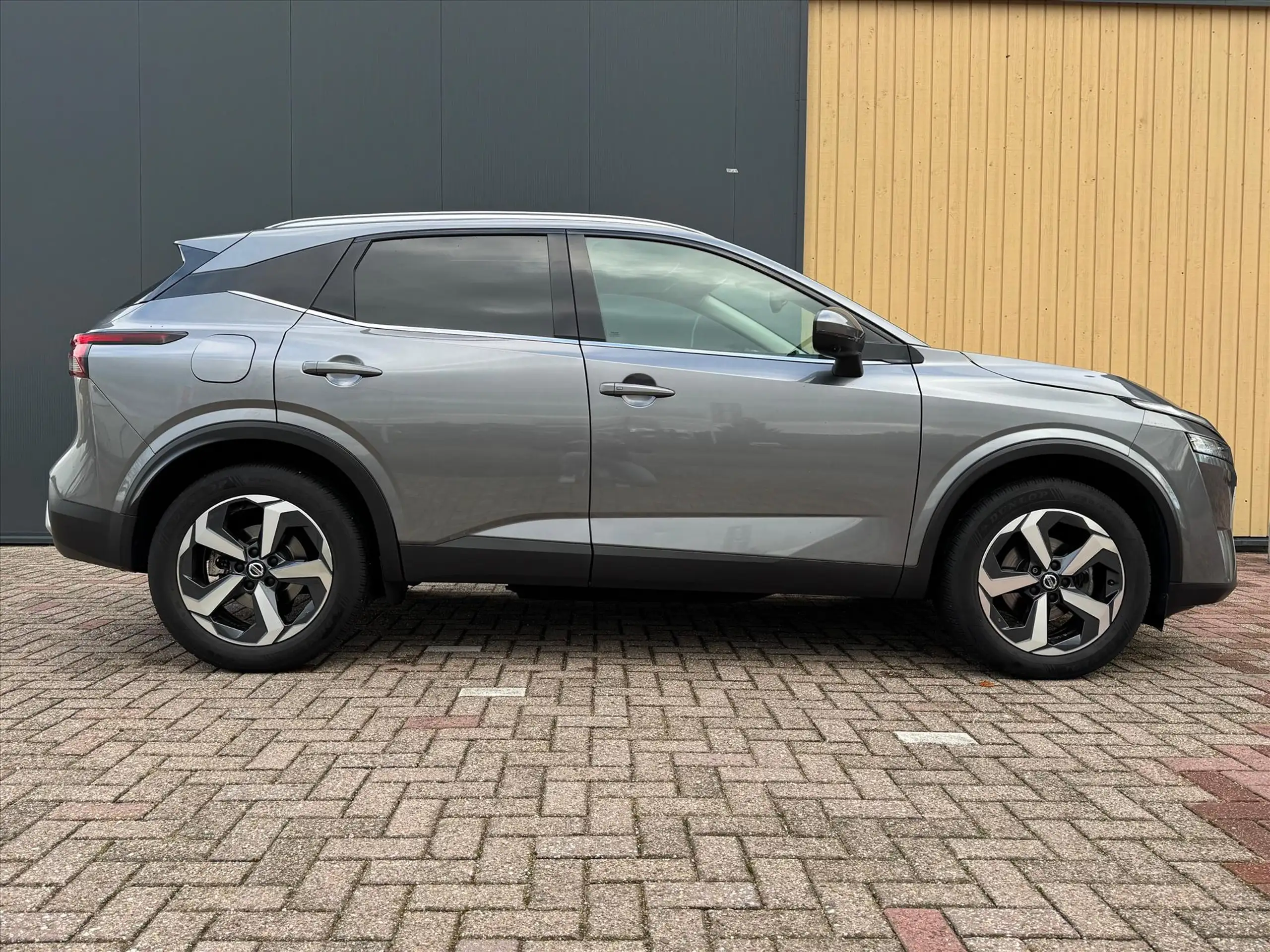 Nissan - Qashqai