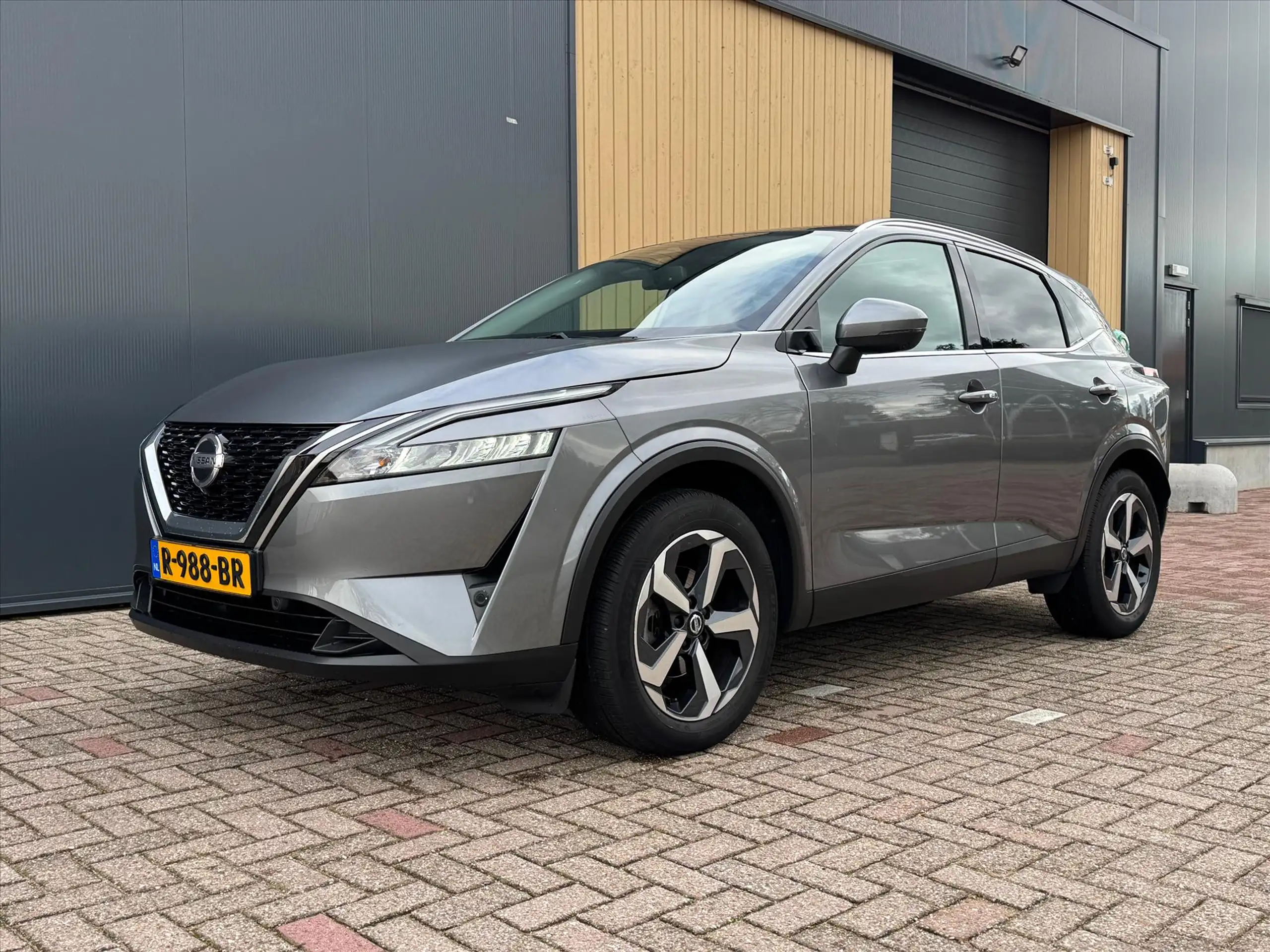 Nissan - Qashqai