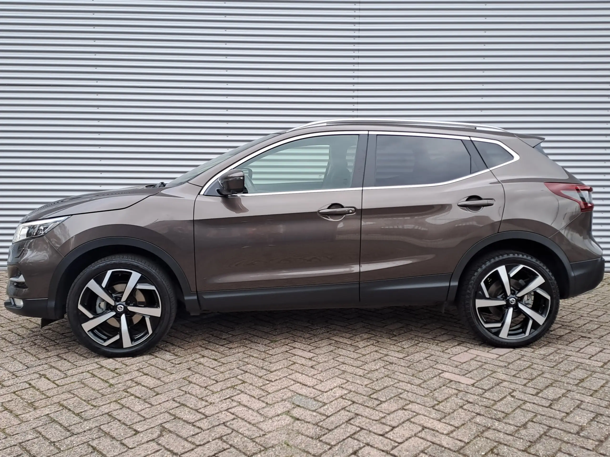 Nissan - Qashqai