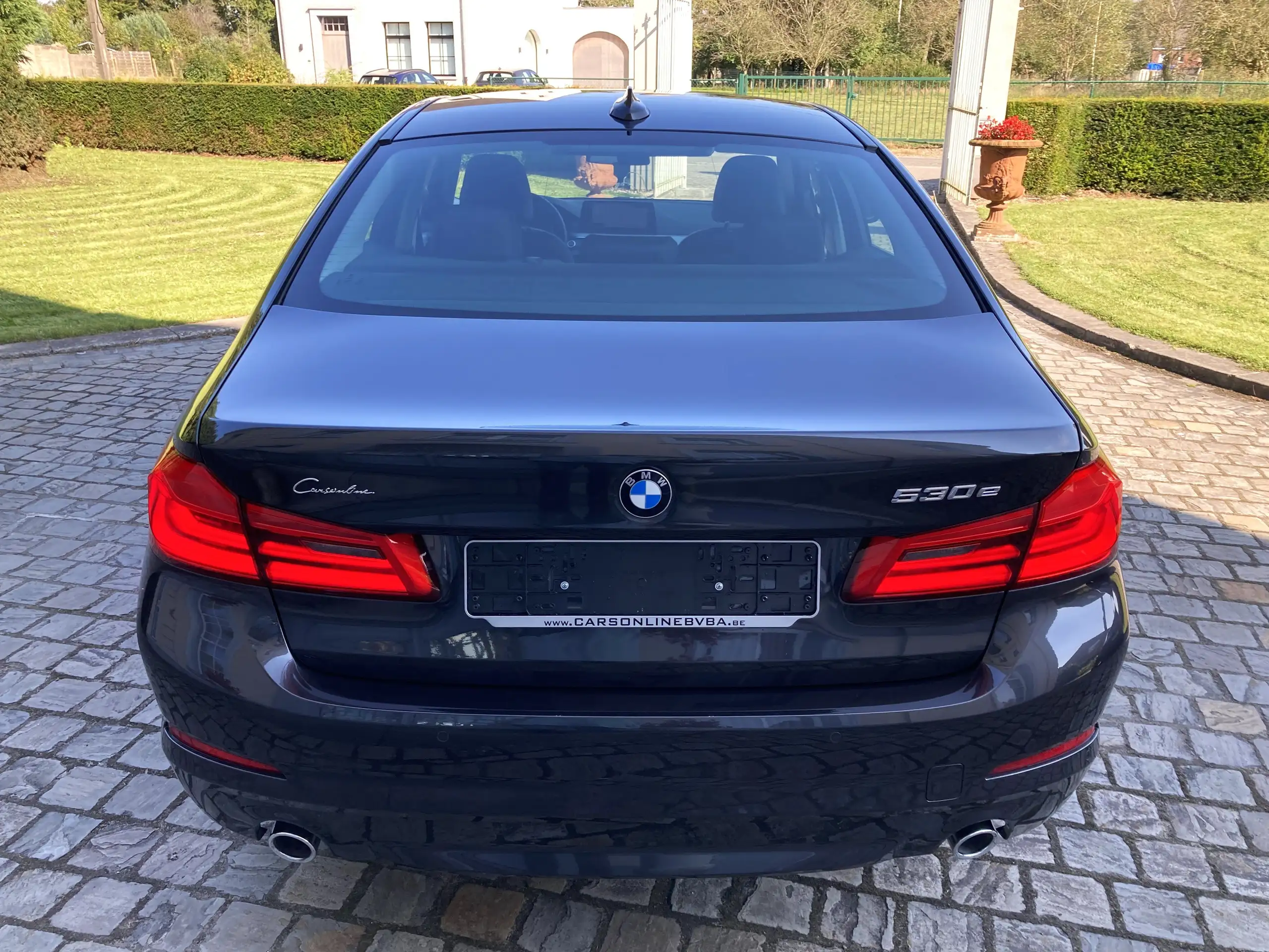 BMW - 530