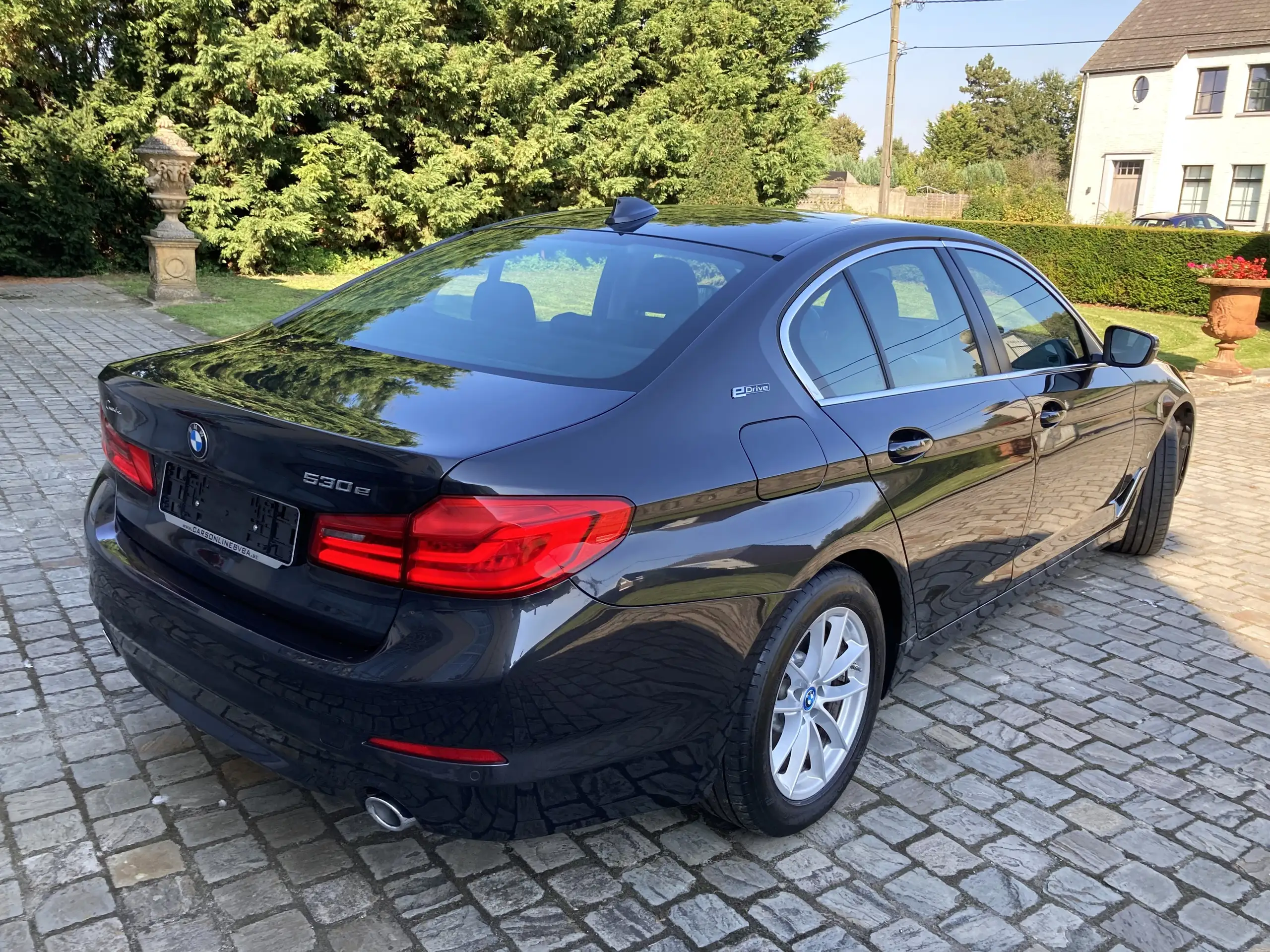 BMW - 530