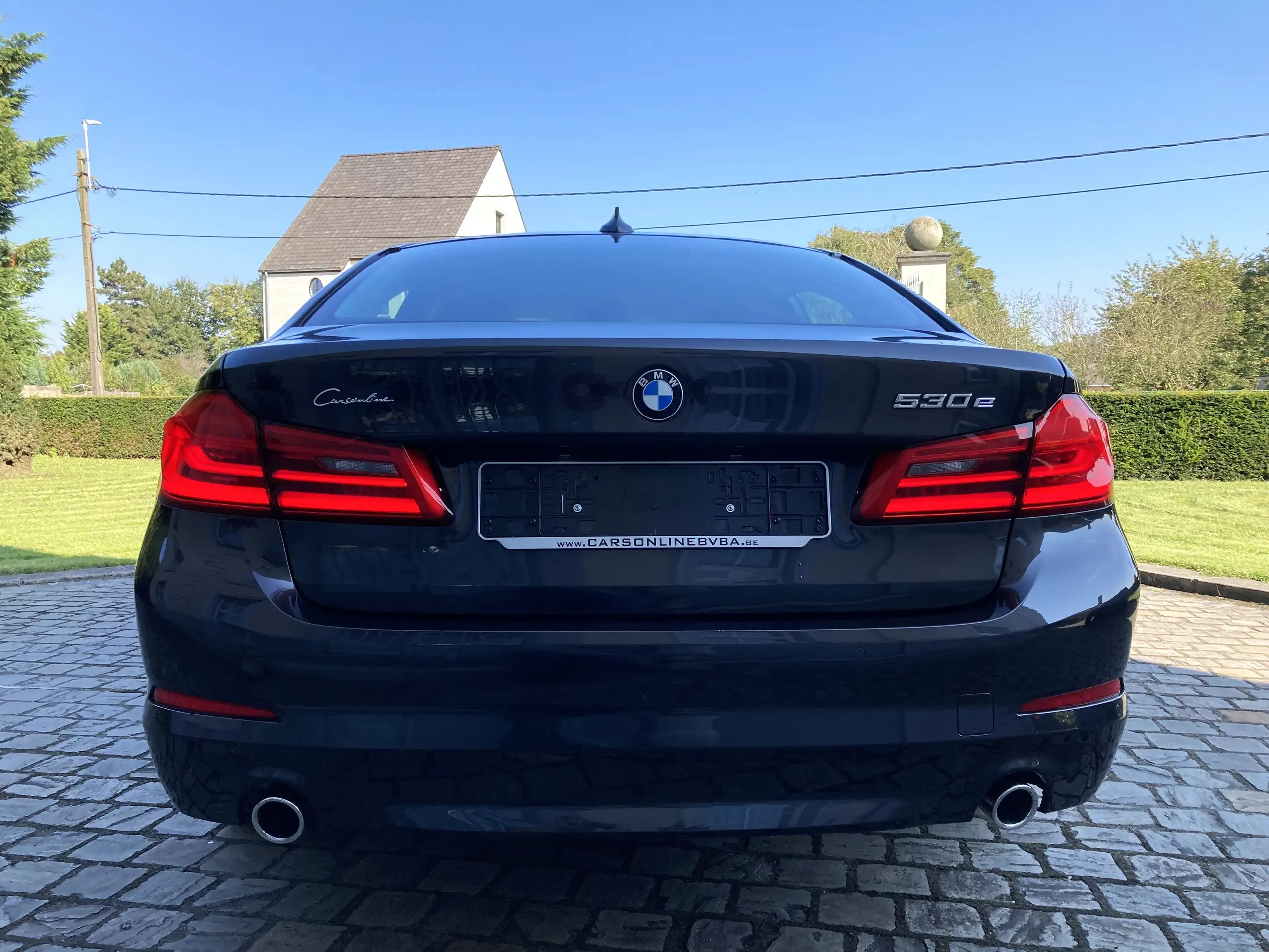 BMW - 530