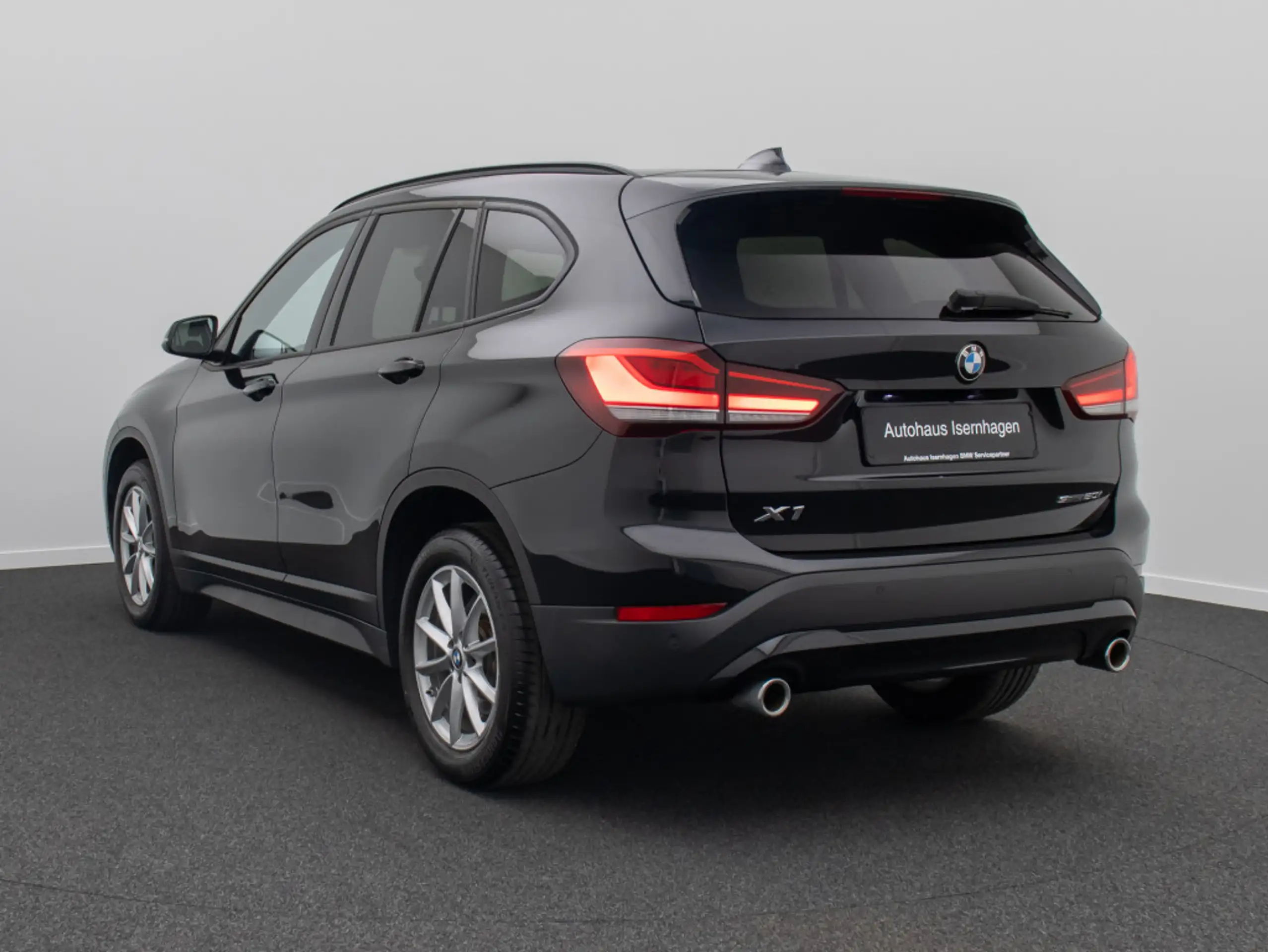 BMW - X1