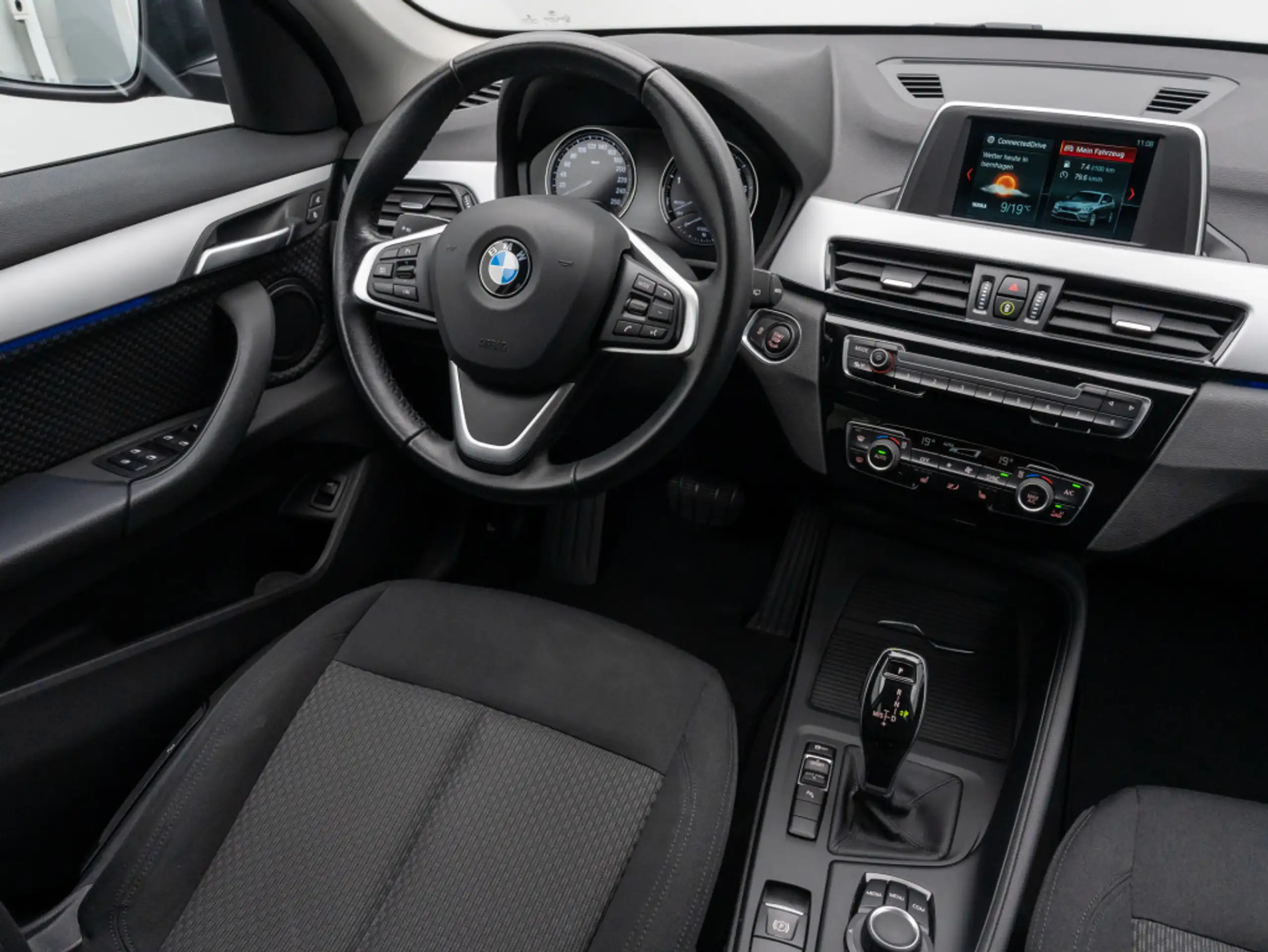 BMW - X1