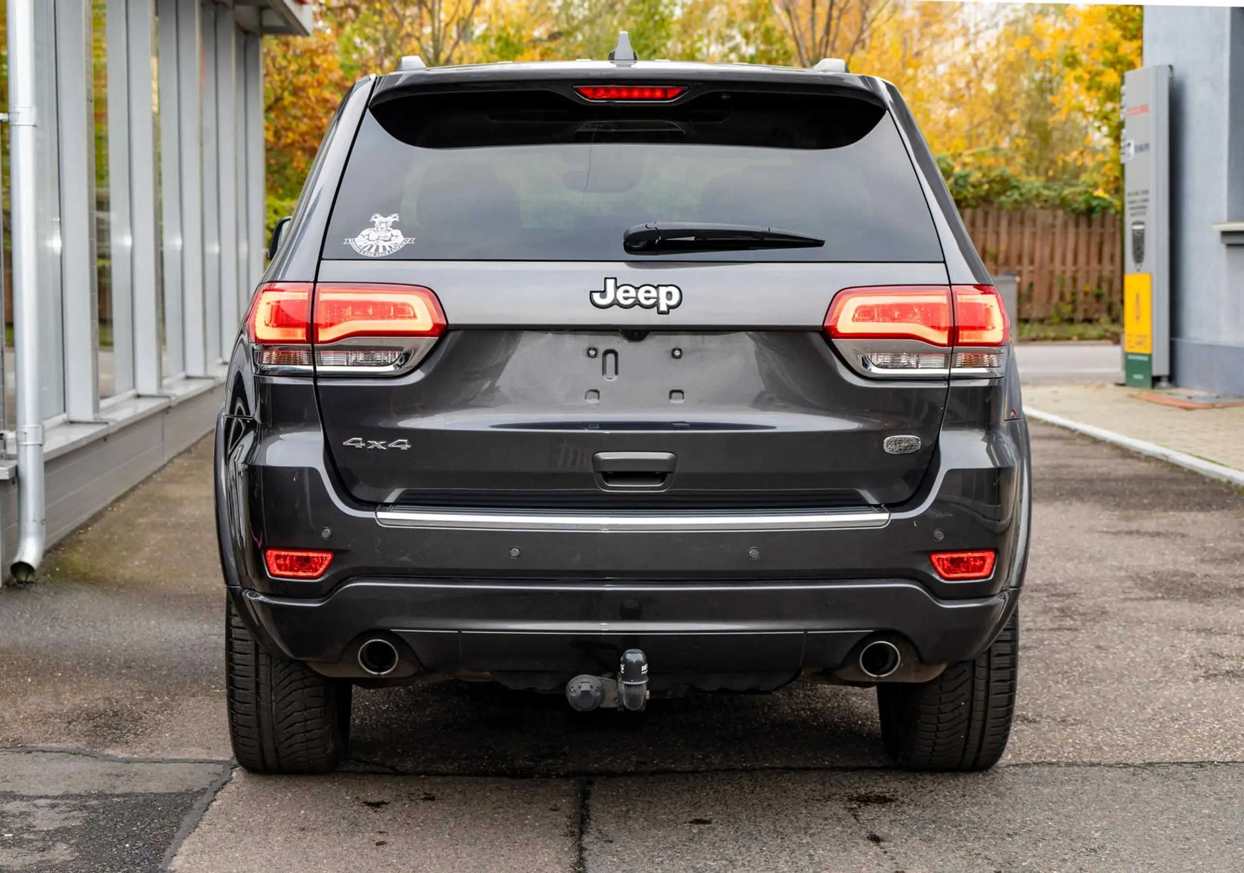 Jeep - Grand Cherokee