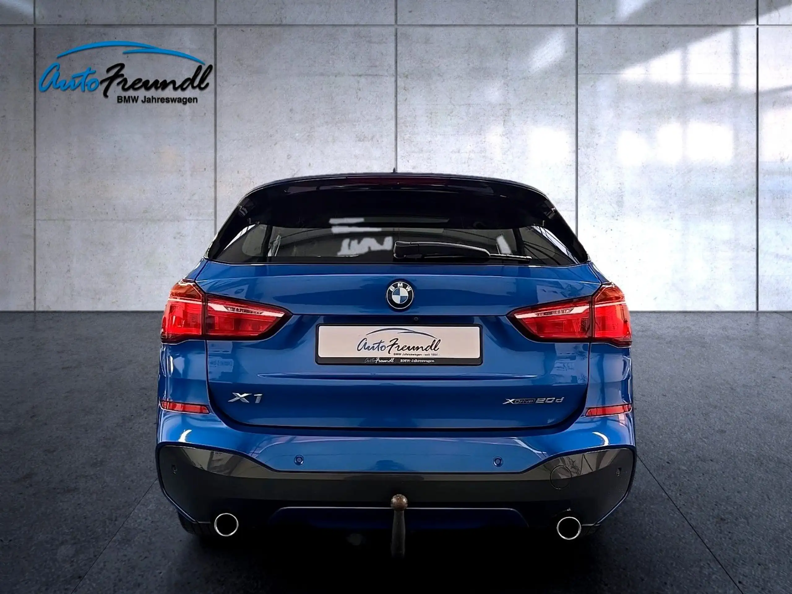 BMW - X1