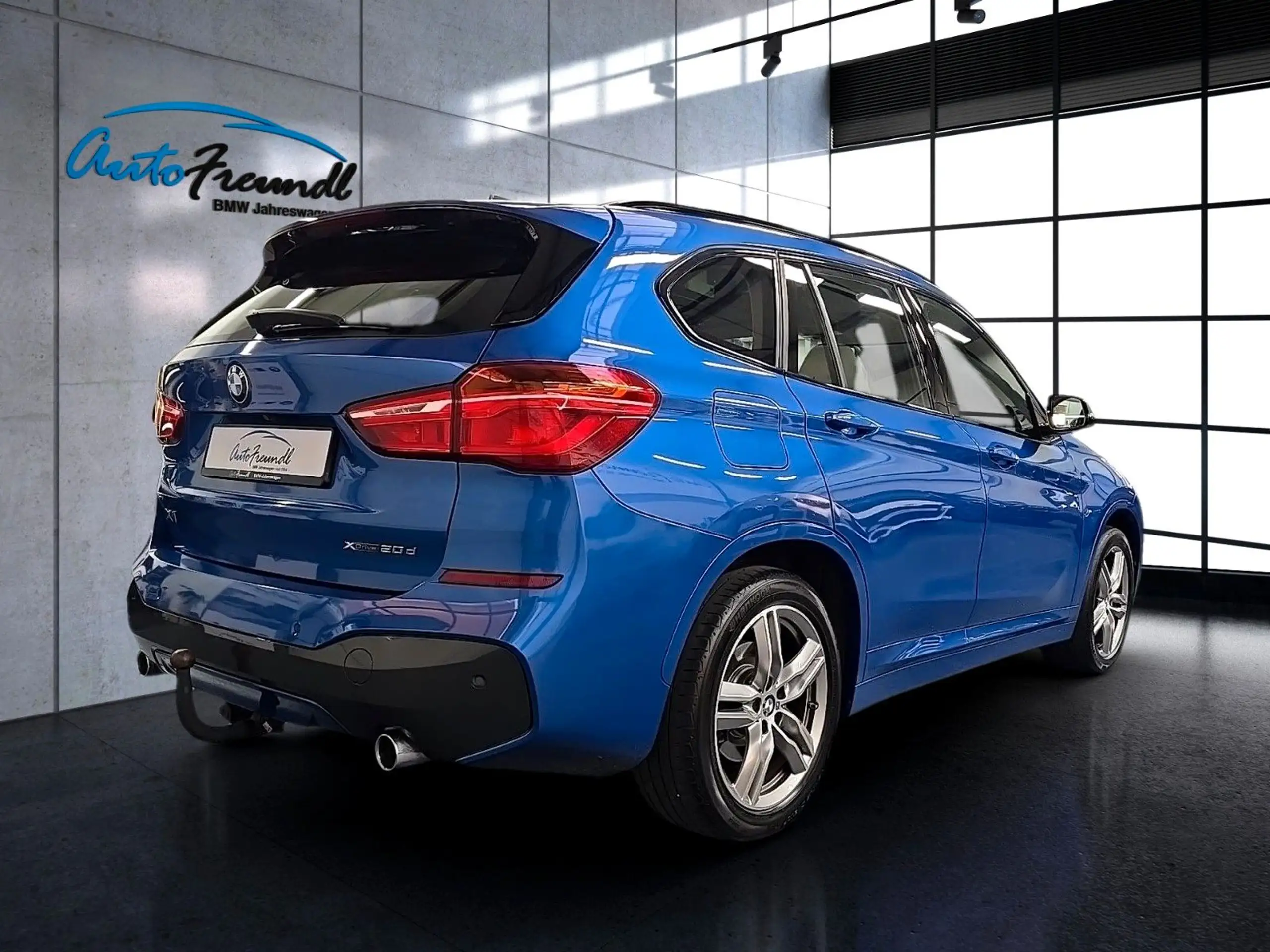 BMW - X1