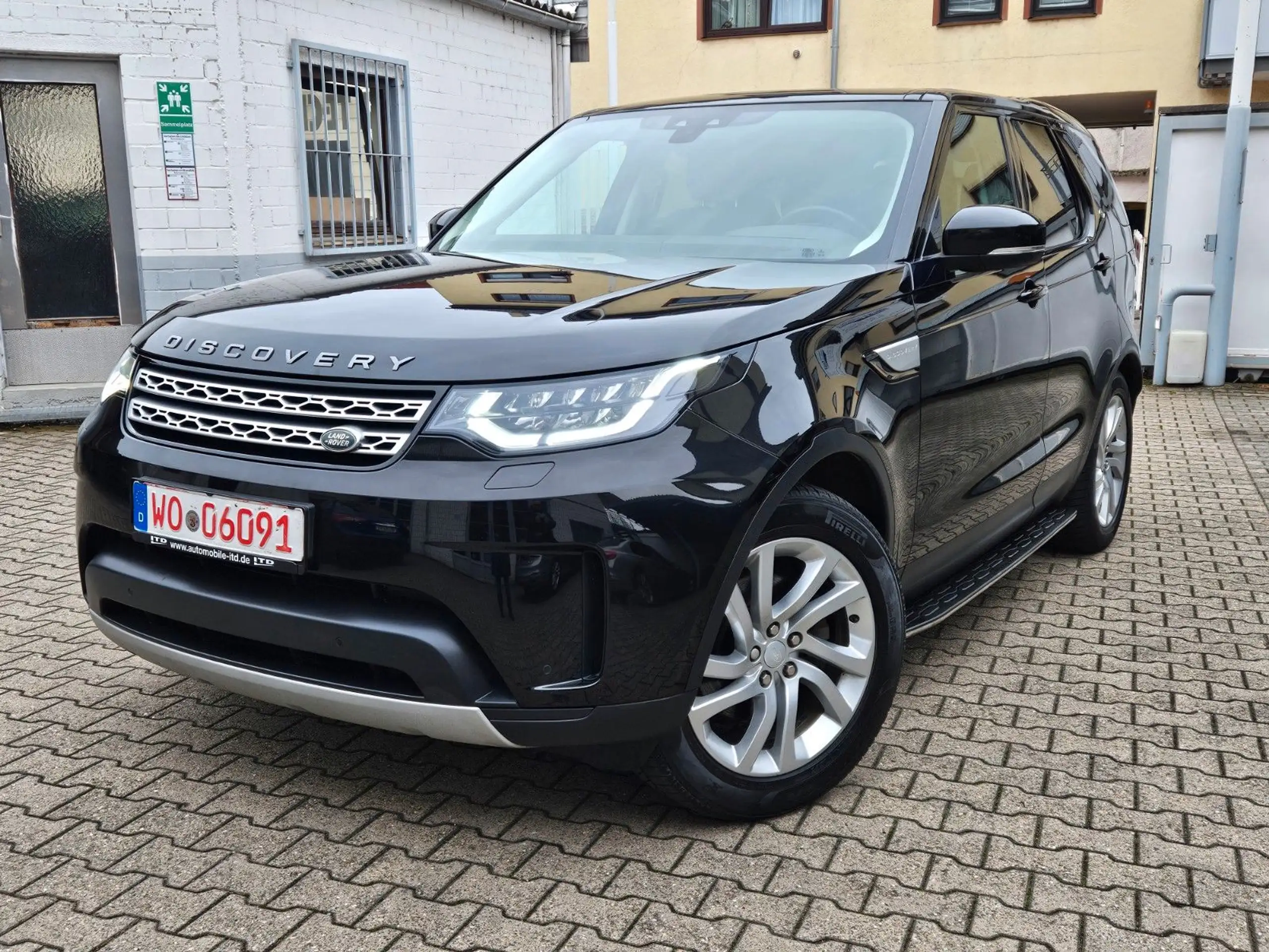 Land Rover - Discovery