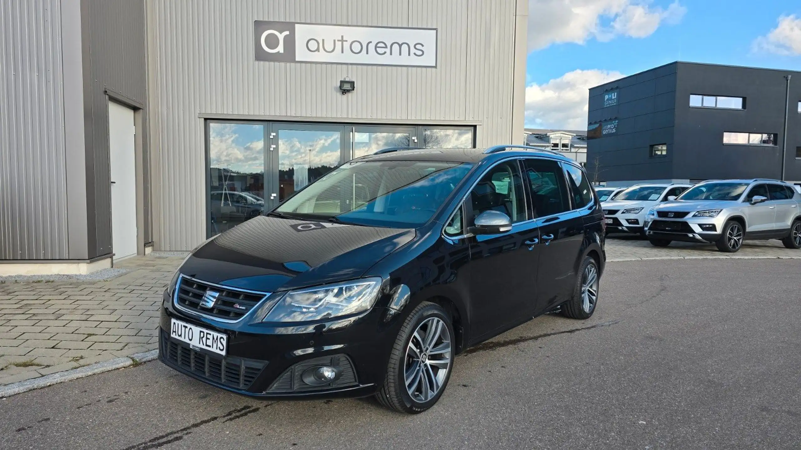 SEAT - Alhambra